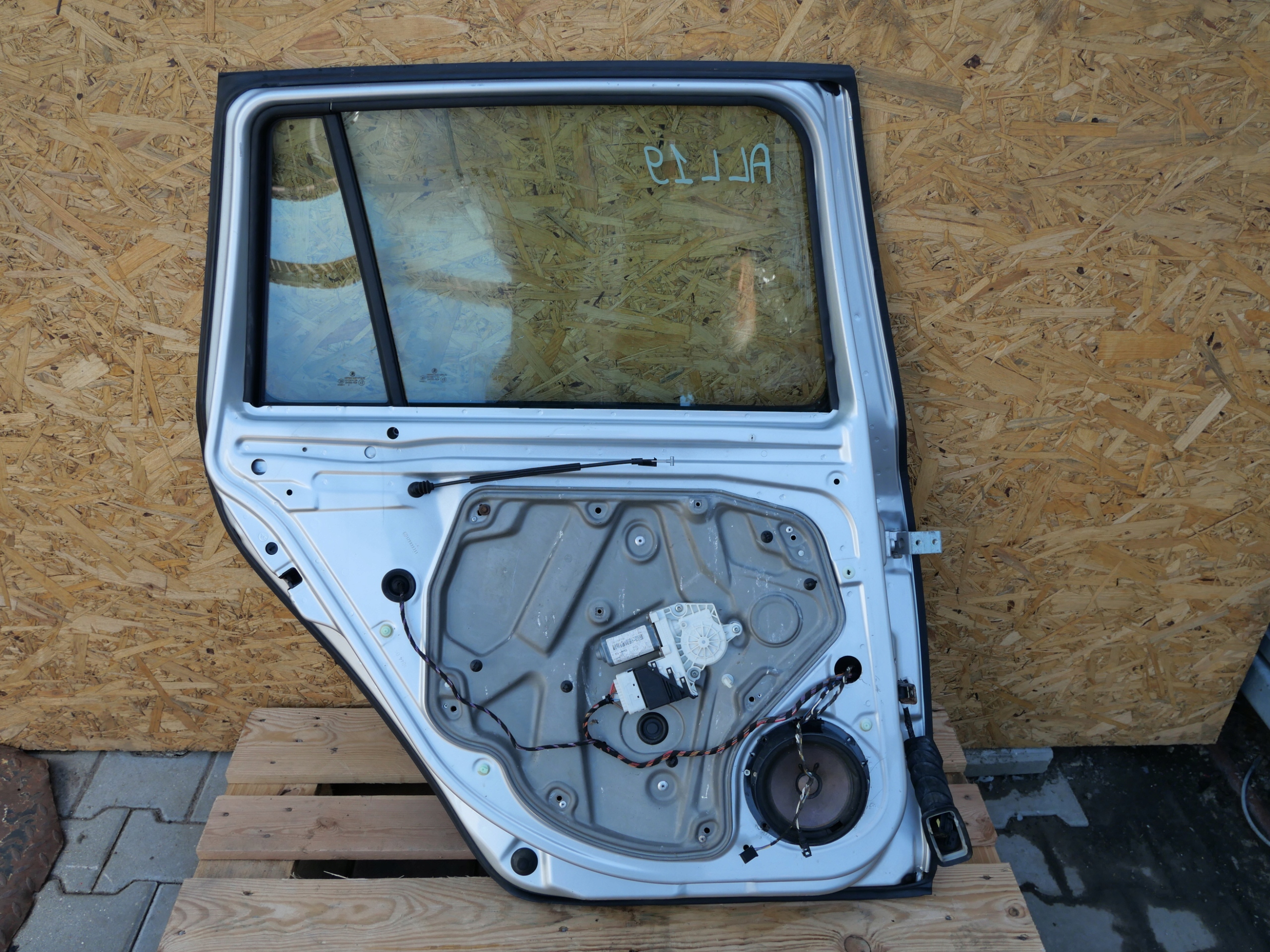 Tür links heck SKODA OCTAVIA II