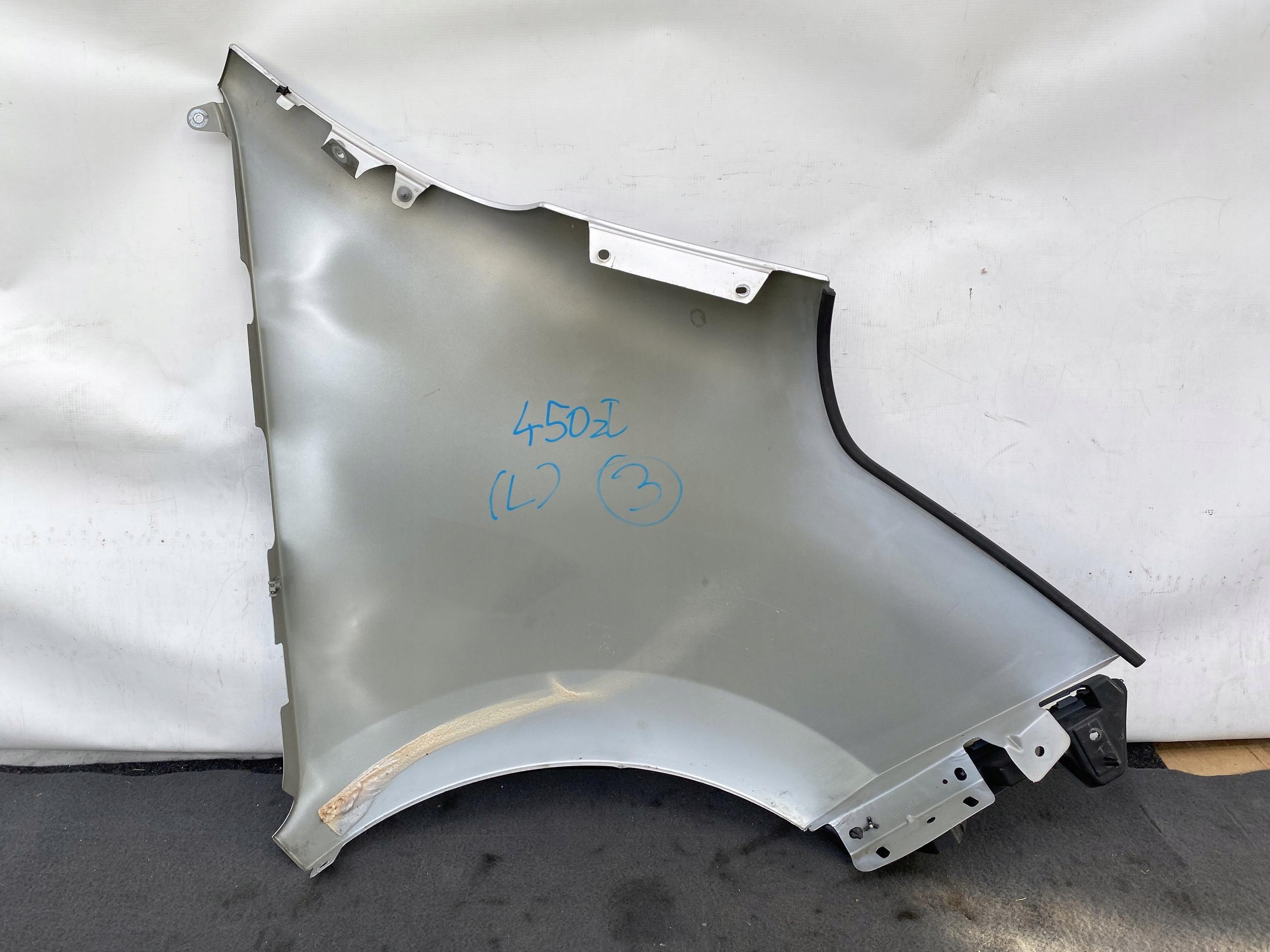 RENAULT MASTER 3 10- fender front left SREBRNY left front DEMONTAZ