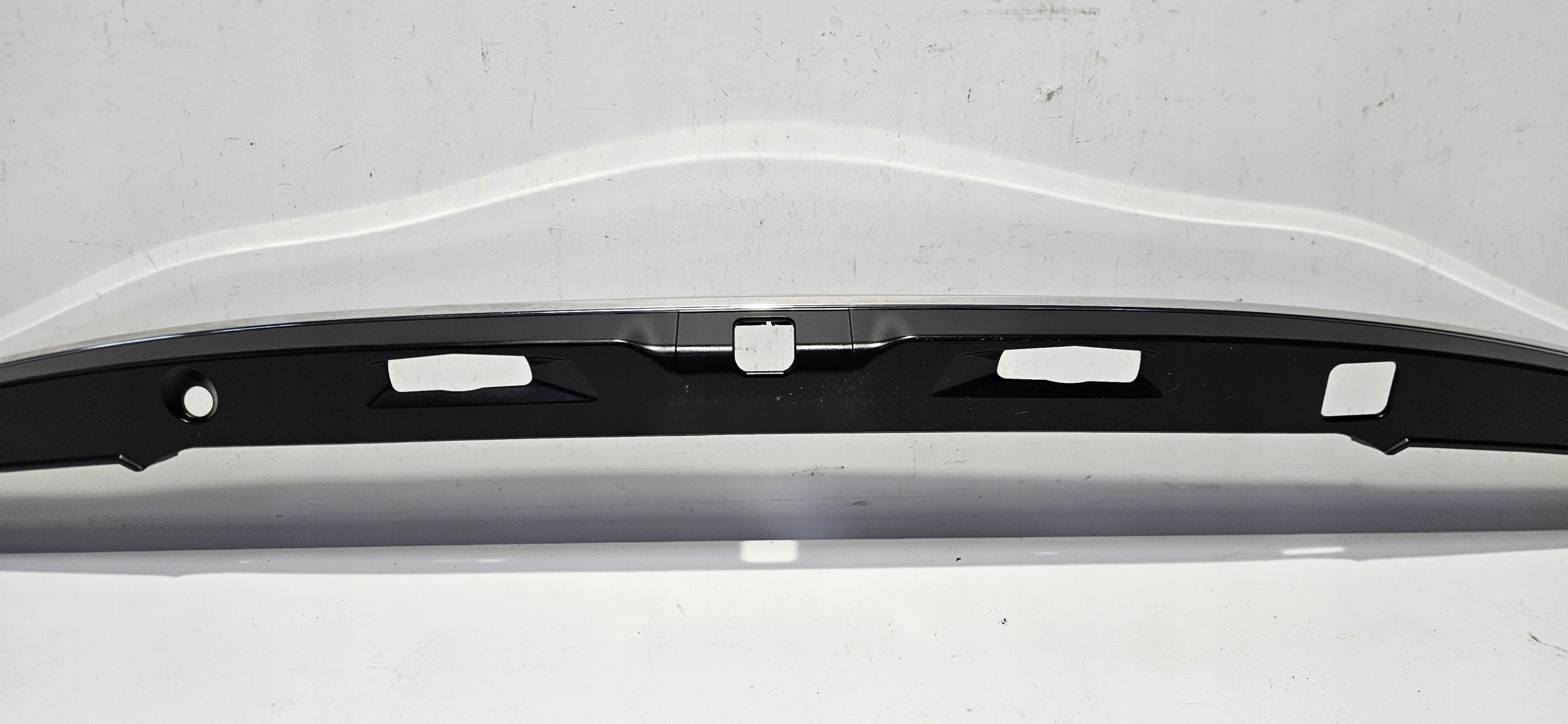 cap moulding bonnet rear part LEXUS ES VII 18- original 76811-33320