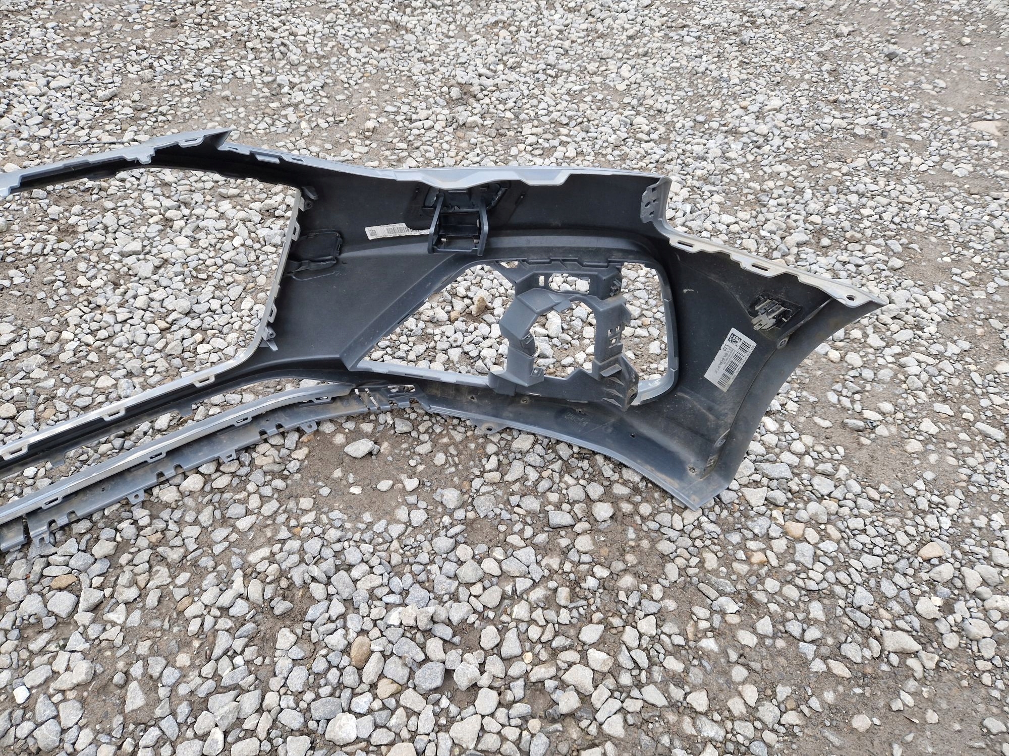 Frontstoßstange AUDI A4 RS4 B9 LIFT 2019R->