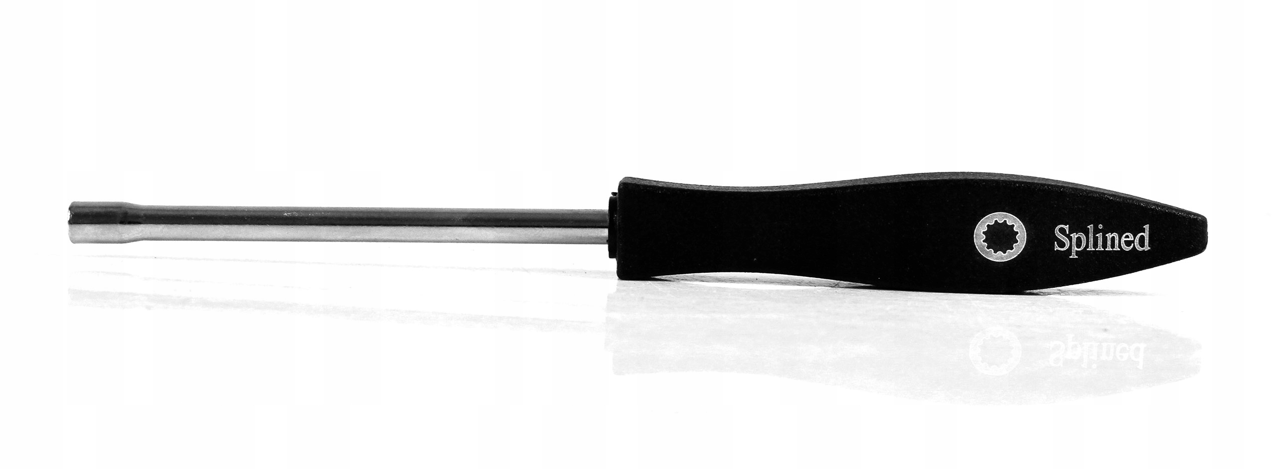 WKRĘTAK REGULACJI GAŹNIKA KOSY PILARKI SPLINED 21 Rodzaj gaźnik