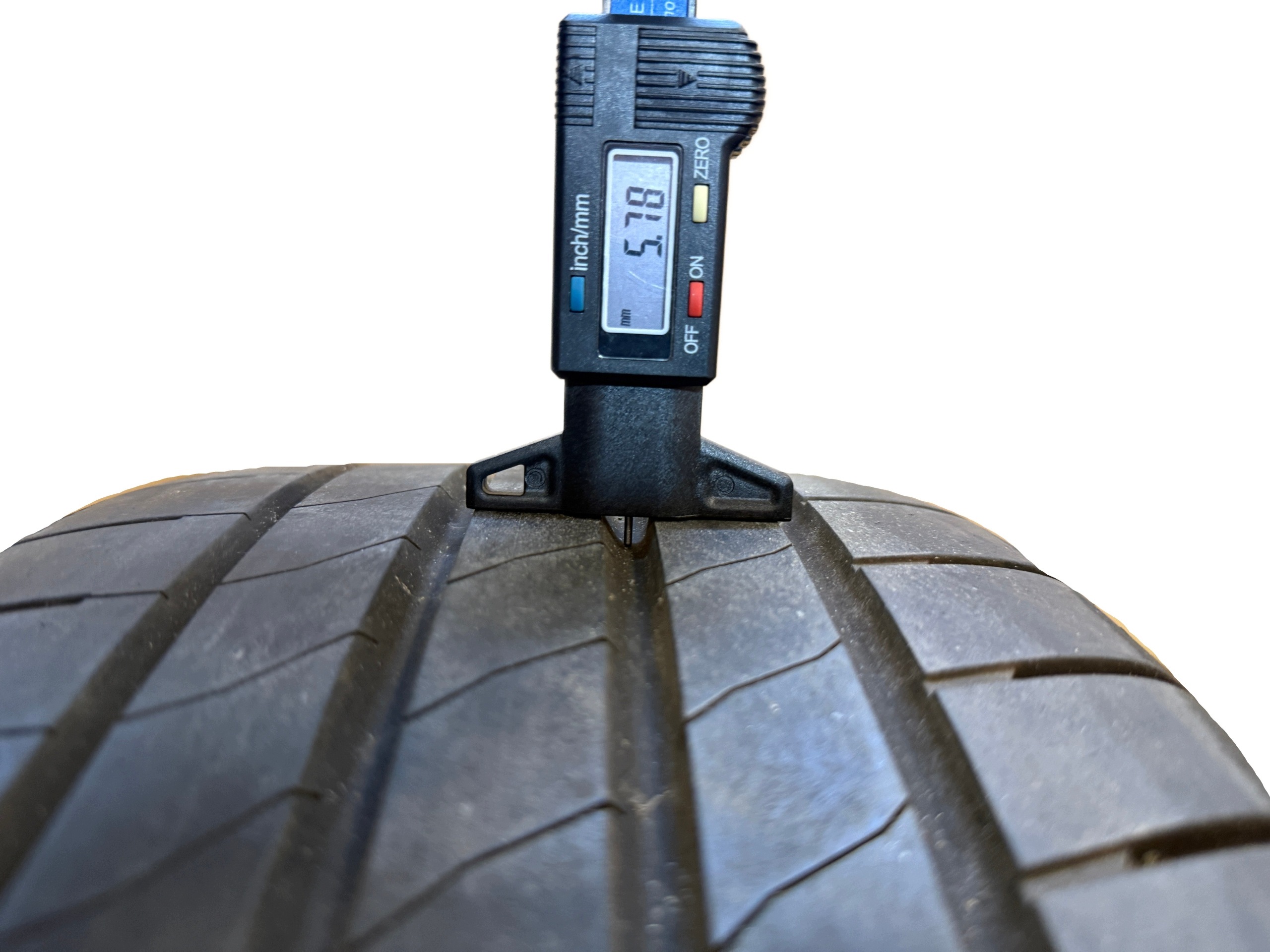 CUPRA BORN wheels discs 235/40R20 BRIDGESTONE