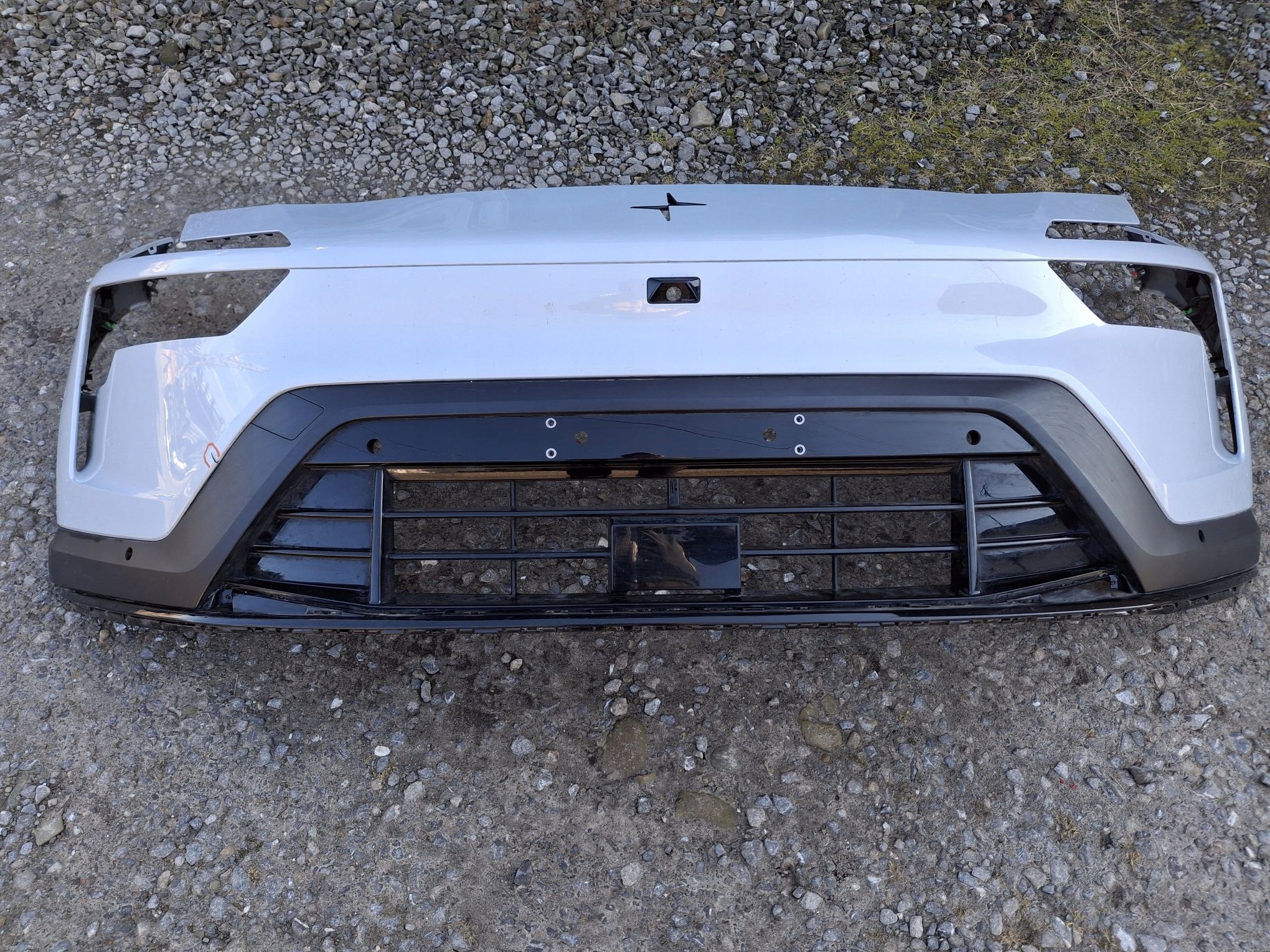 front bumper POLESTAR 4 IV 2023R->