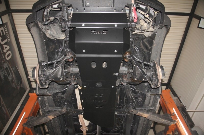 Крышки шасси MorE 4x4 Toyota Hilux Vigo 05-15