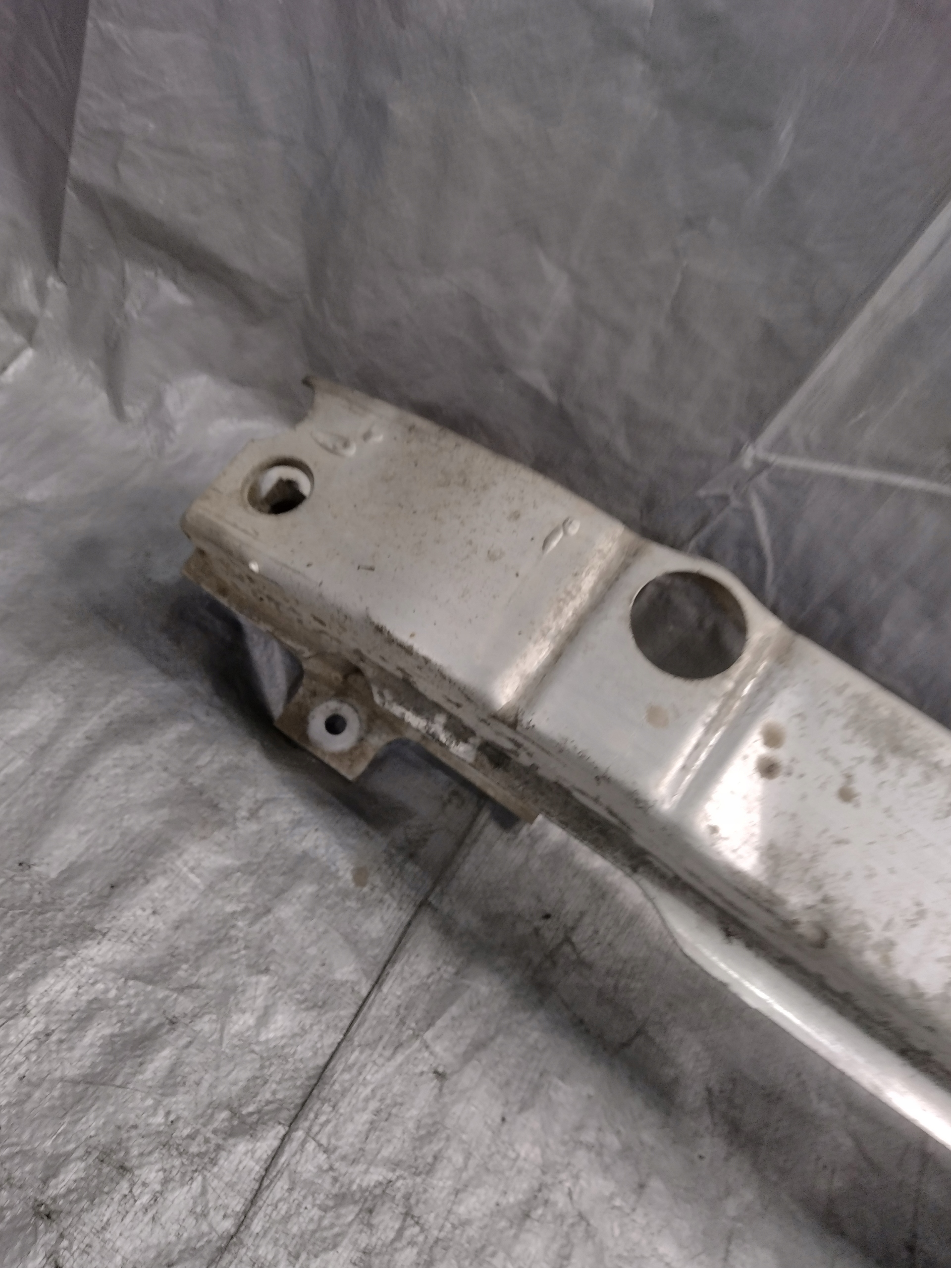 bumper support, pillar rear part Opel Insignia A kombi