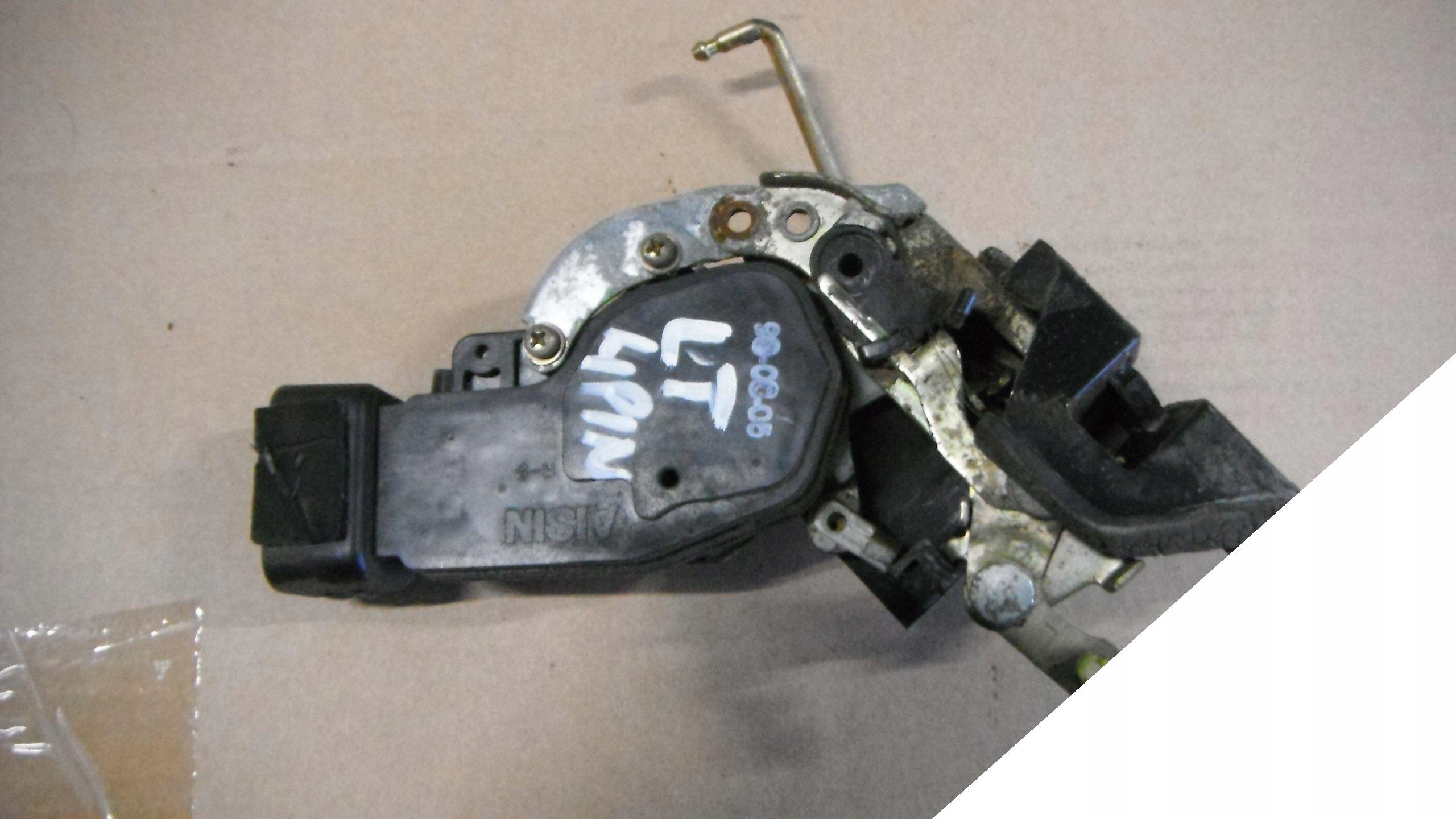 SUZUKI GRAND VITARA 98-05 ZAMEK LEWY TYLNY