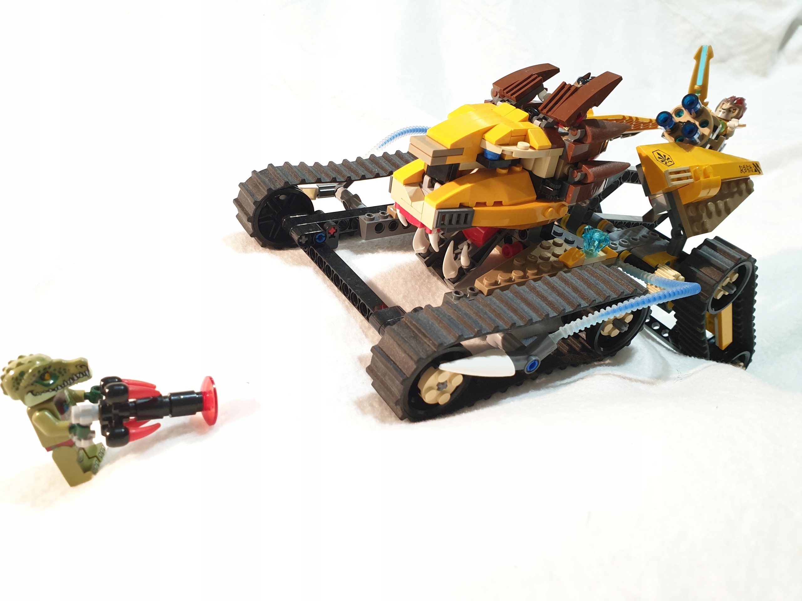 - LEGO Chima 70005: Laval's Royal Fighter +ins EAN (GTIN) 5702014971448