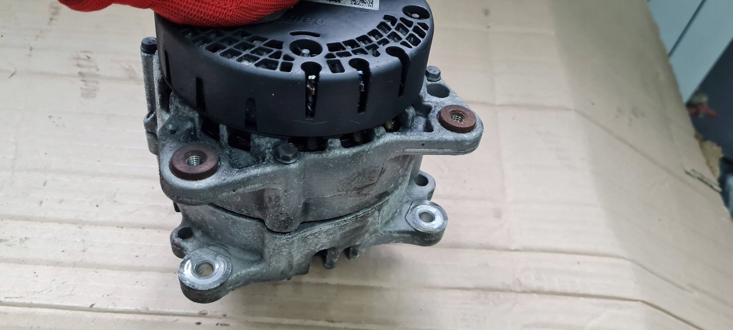 A4 B9 8W ALTERNATOR 2.0 TDI 04L903024A Q5 A6 C7 A5 8W