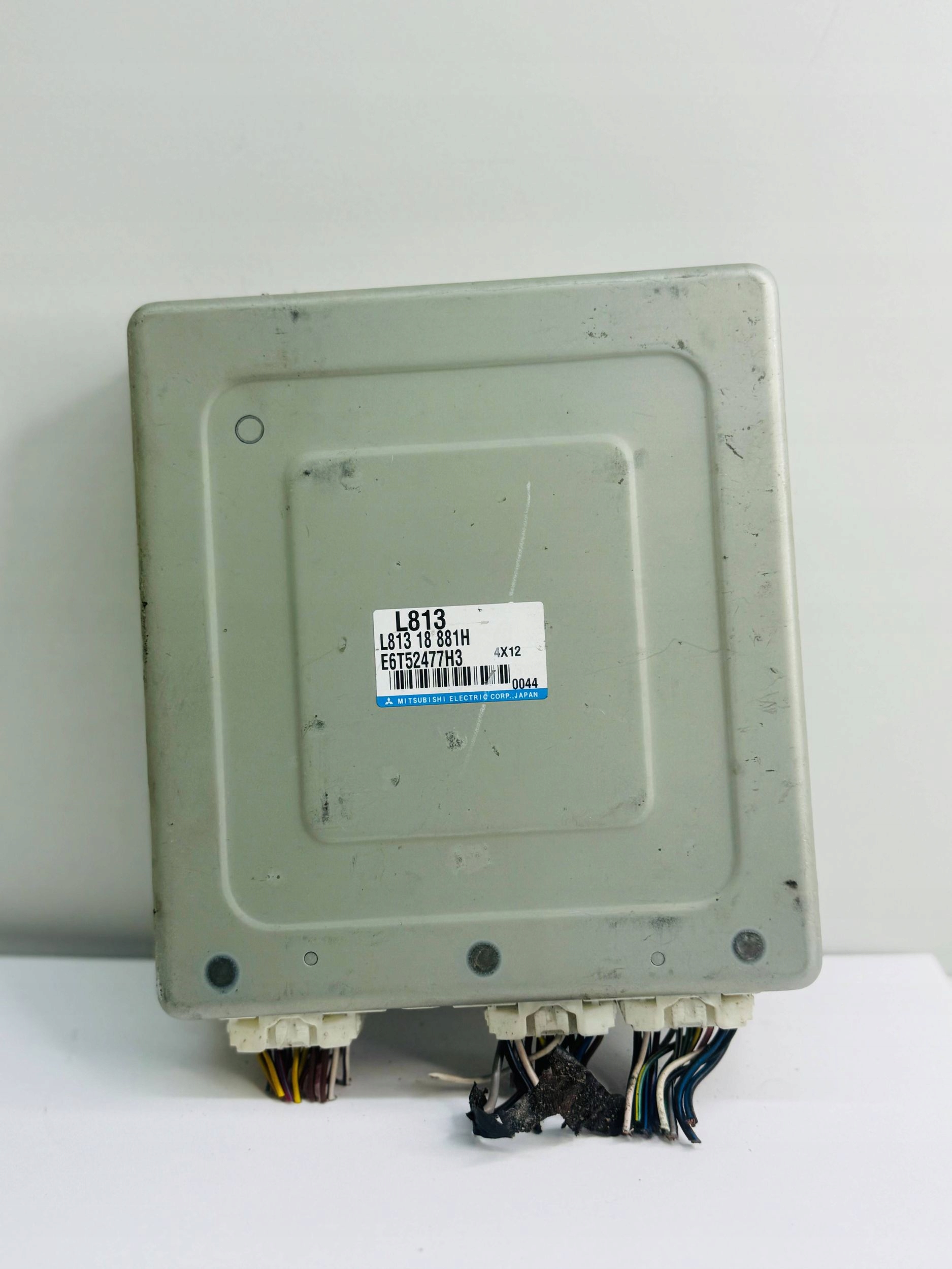 computer of the engine control unit MAZDA 6 1.8 L81318881H E6T52477H3