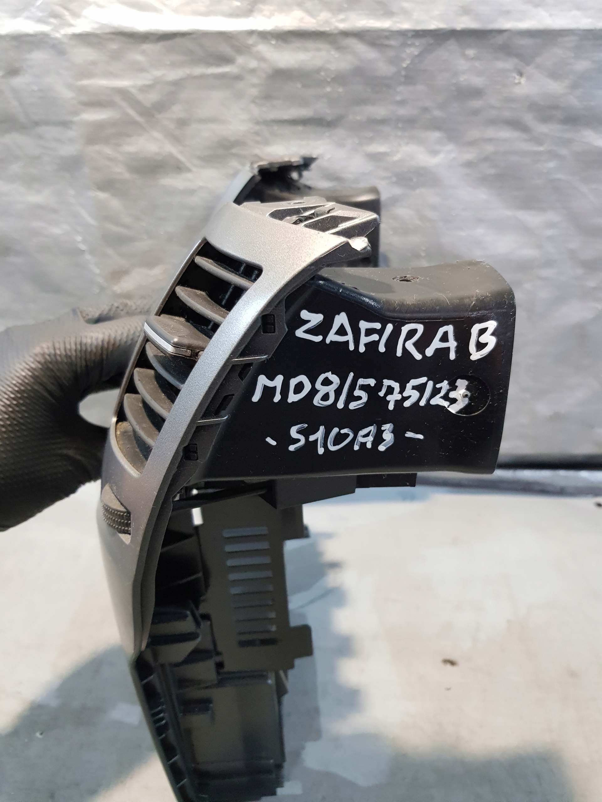 OPEL ZAFIRA B lichtschalter des warnblickschalters PANEL mitte 13100105XF