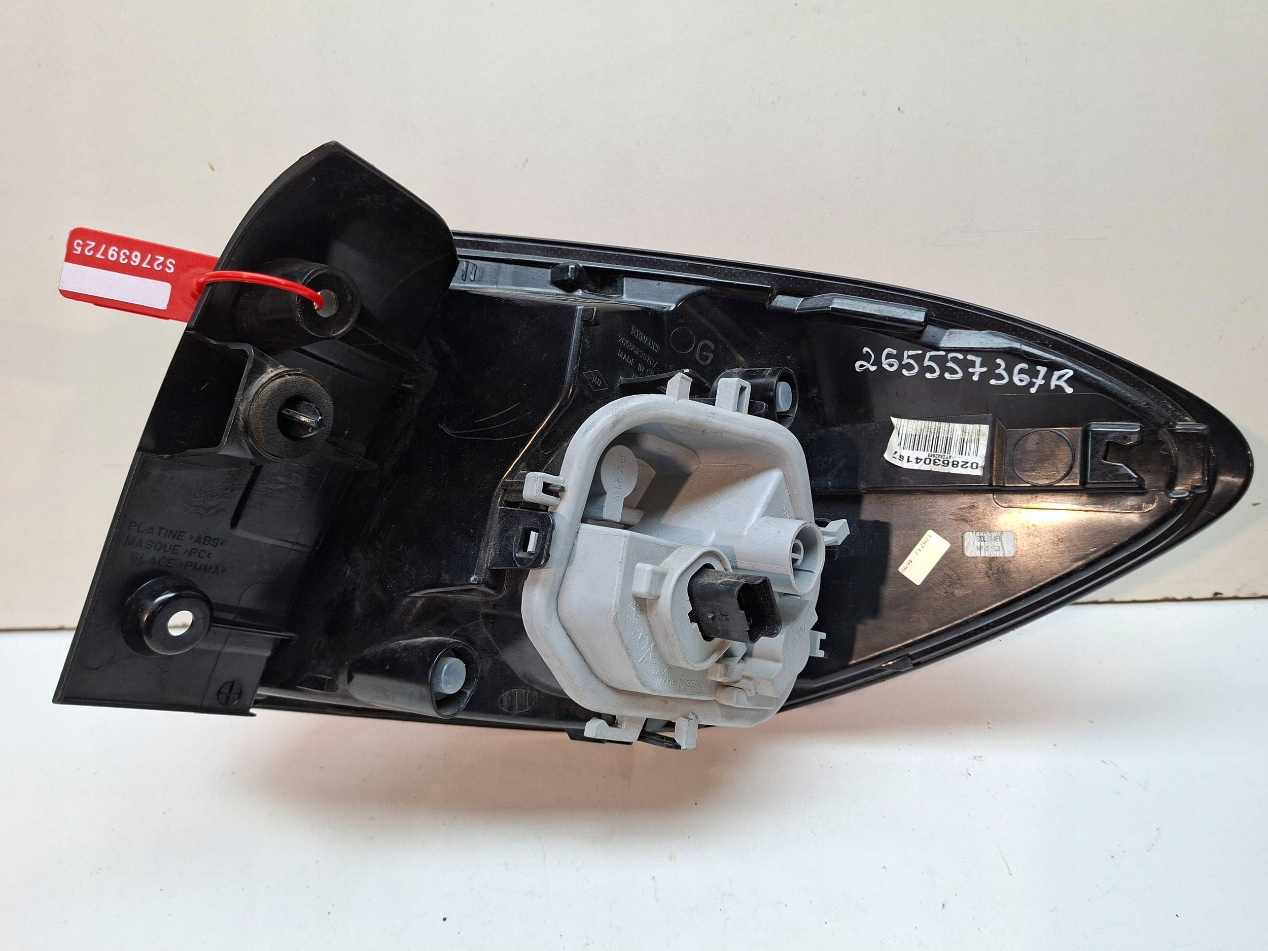 light rear left 265557367R RENAULT CAPTUR and 2013-2016