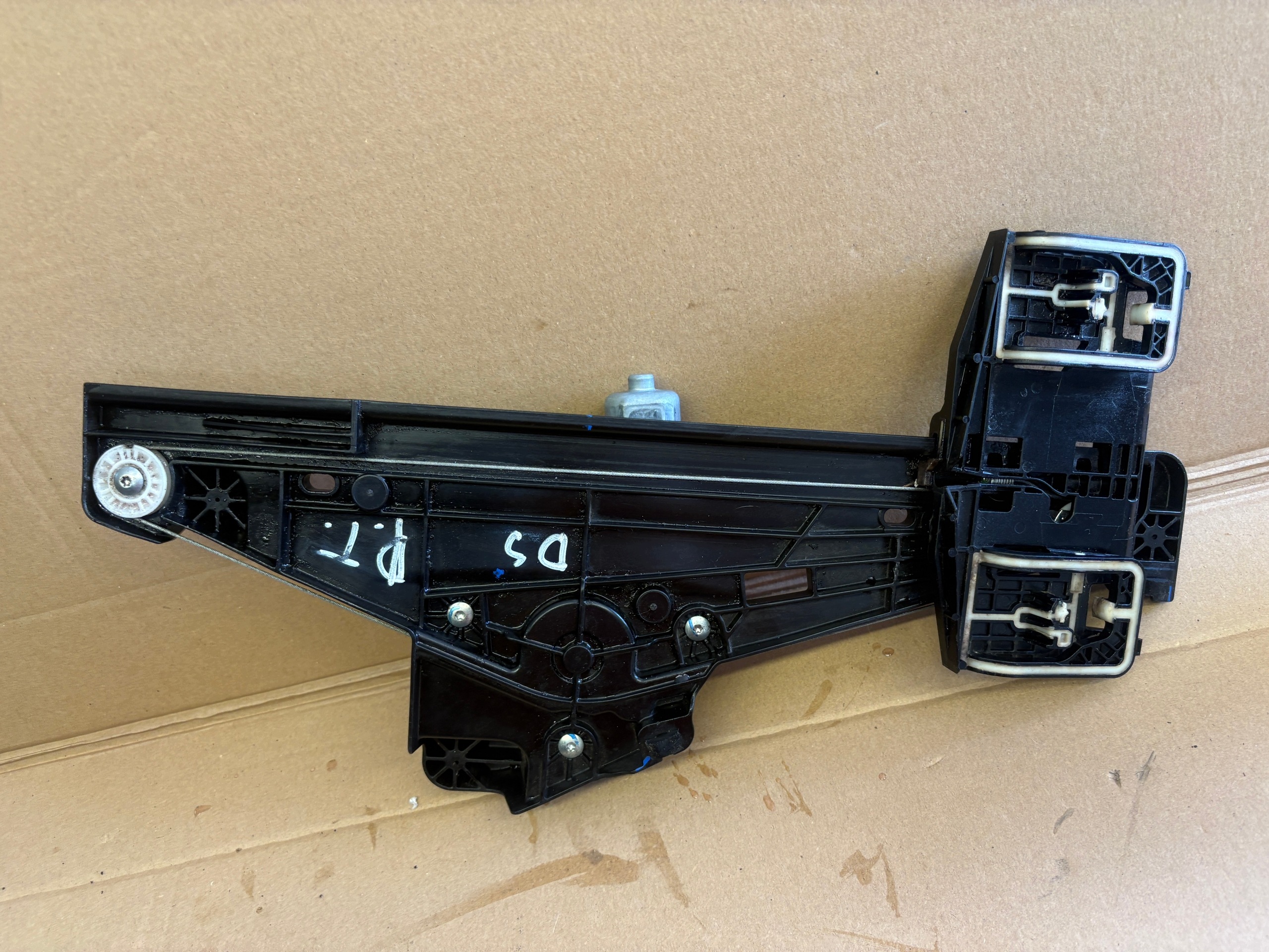 CITROEN DS3 fensterheber rechts heck 9828219480