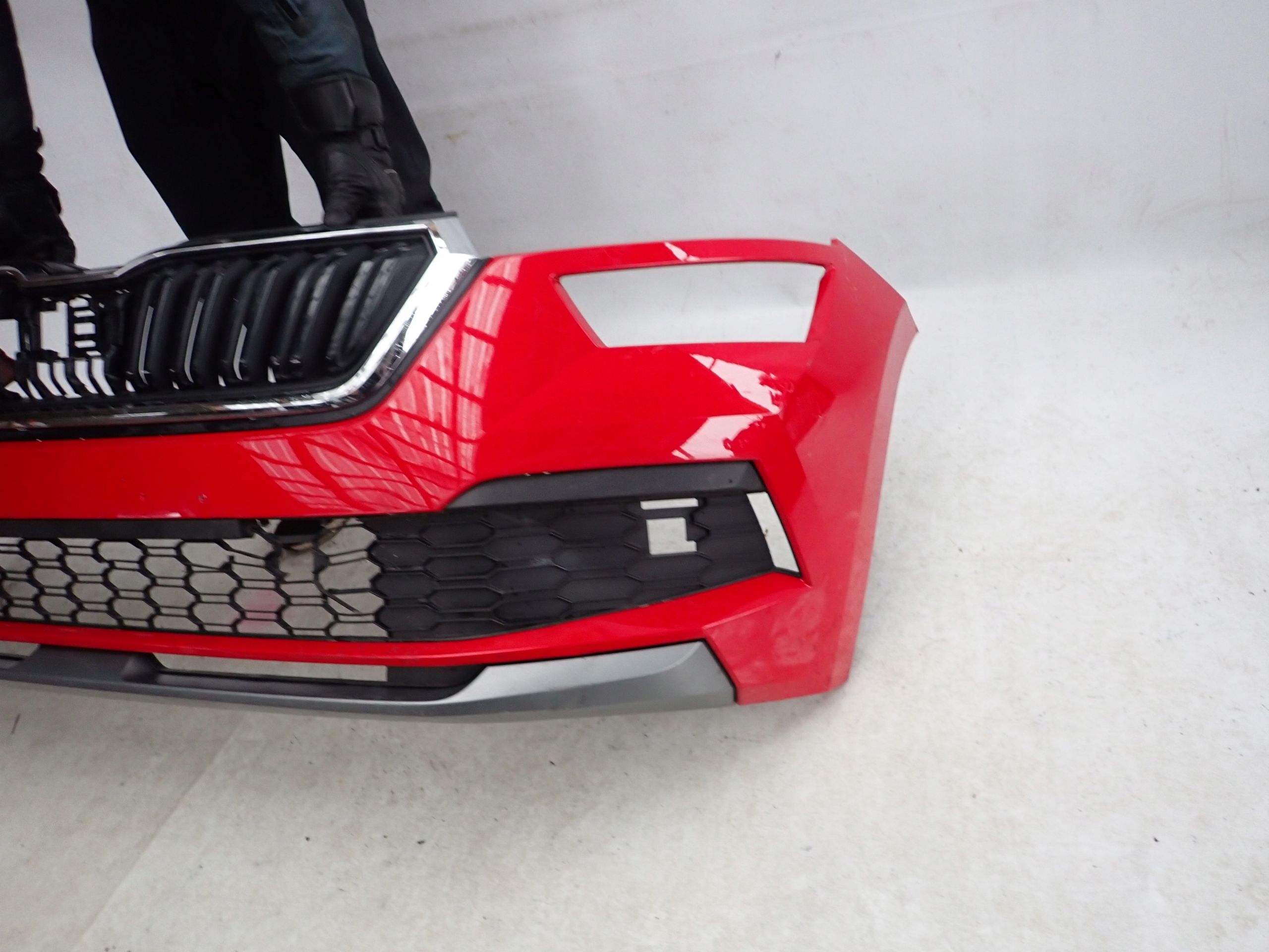 SKODA KAMIQ 658 19- bumper front front grill 658807221