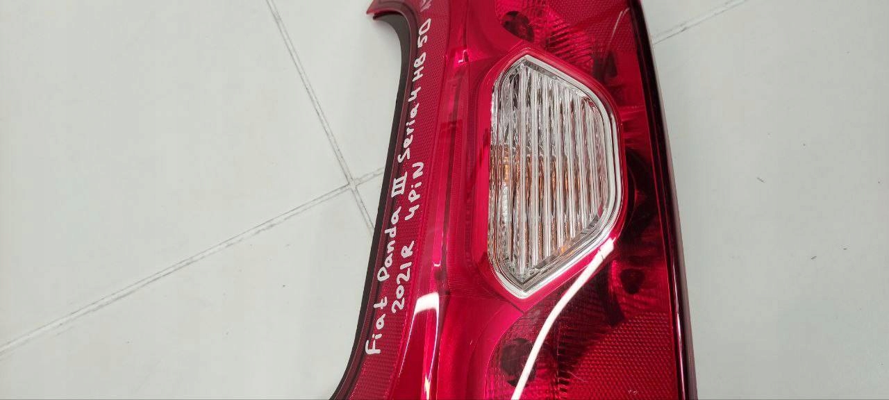 light rear left side Fiat Panda 3 2019 521023570