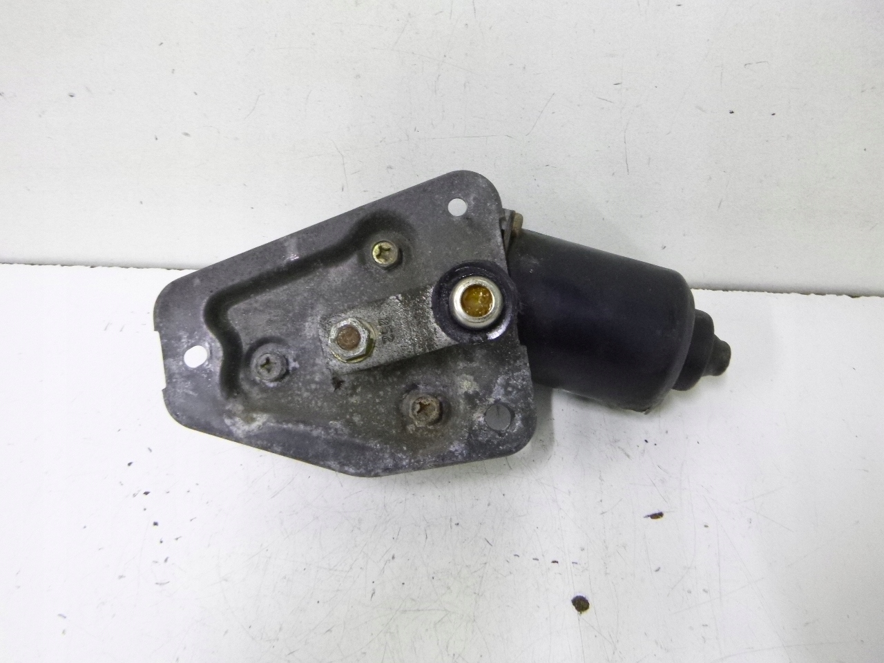 wiper mechanism front Daihatsu YRV 01r.