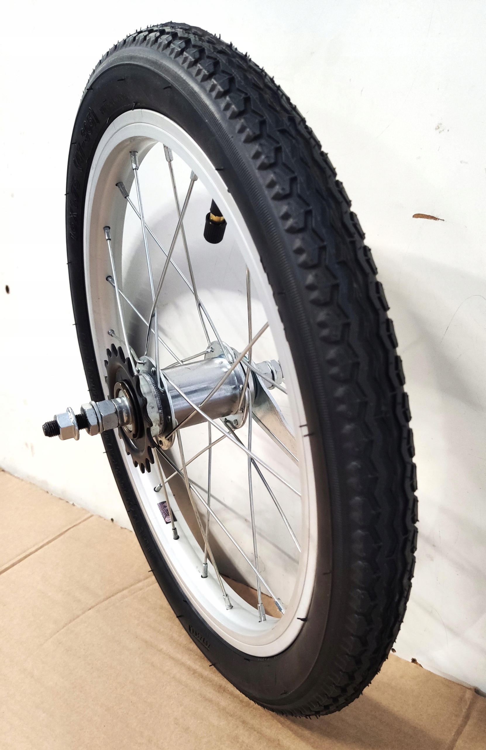 Koło 16 tył torpedo kpl. z ogumieniem obręcz alu. z piastą torpedo