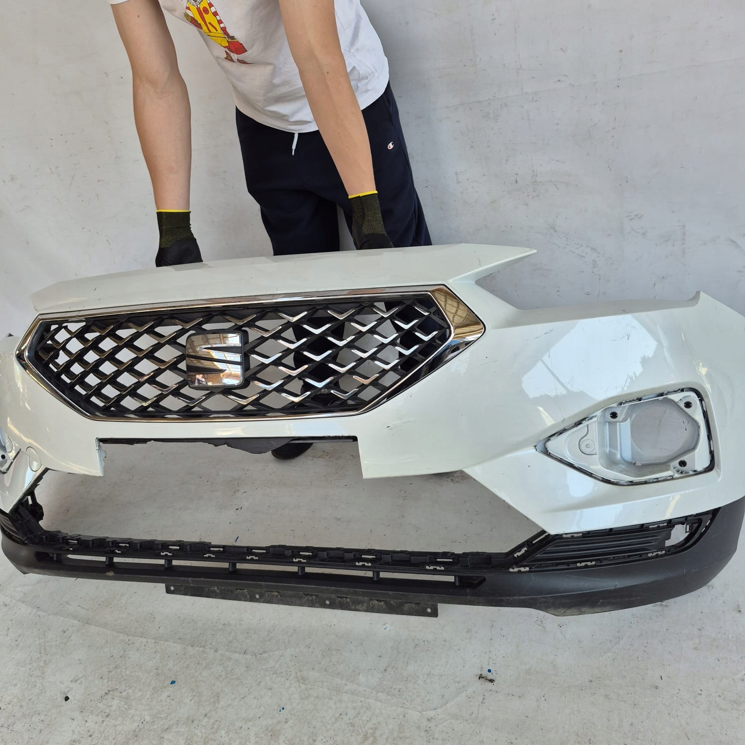 SEAT TARRACO 18- bumper front front PDC