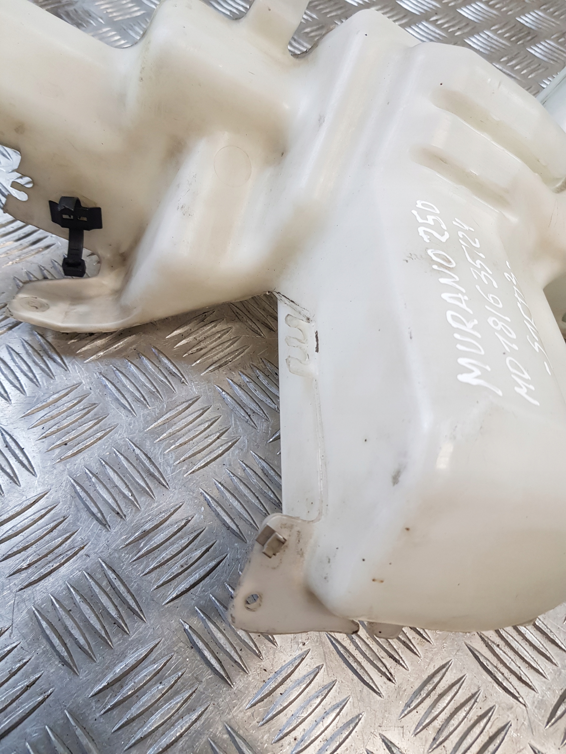washer fluid tank + pump NISSAN MURANO Z50 07R