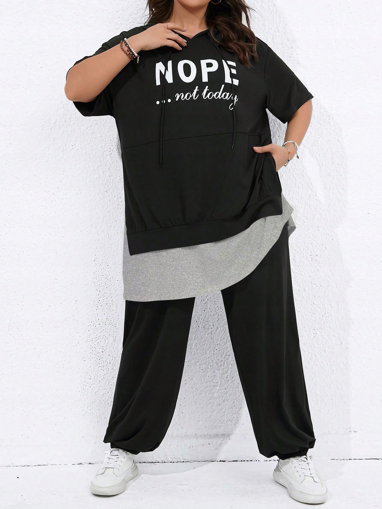 Dámský Volný Černý Komplet S Kapucí S Potiskem Casual Shein 5XL 50