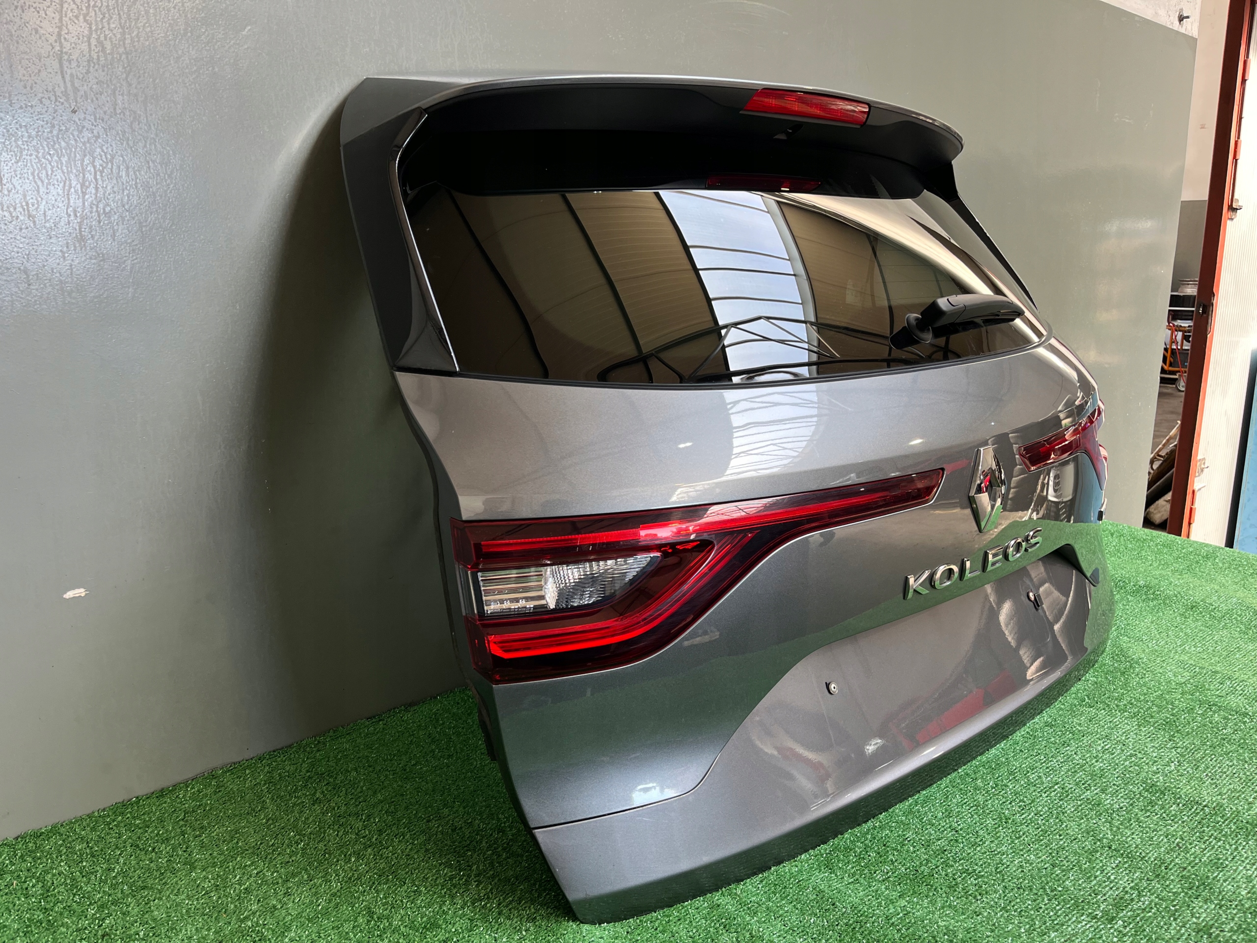 boot doors rear part RENAULT KOLEOS 2 2018 KOD LAKIERU TEGXA