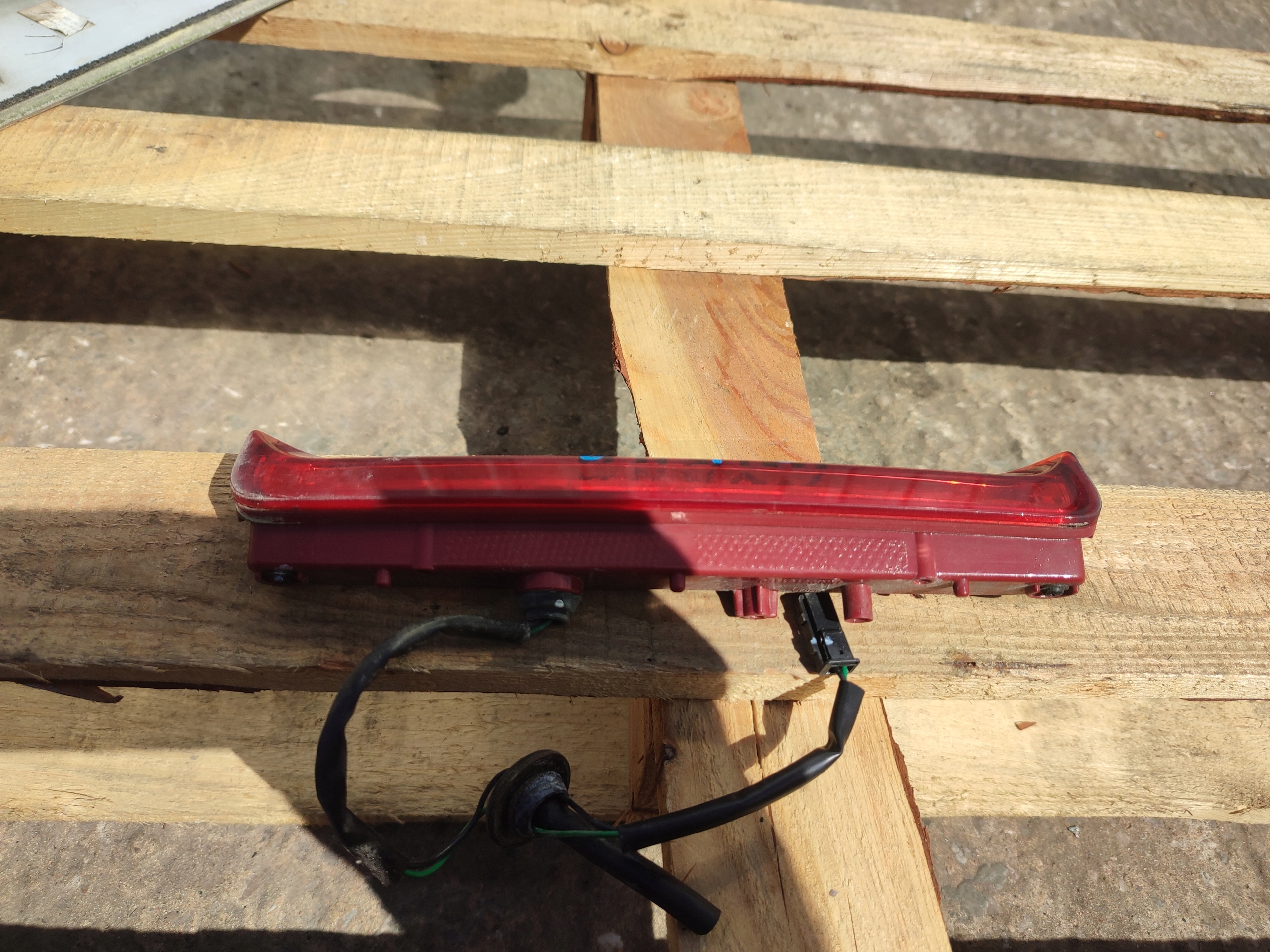 light STOP third brake light OPEL MOKKA 95151129