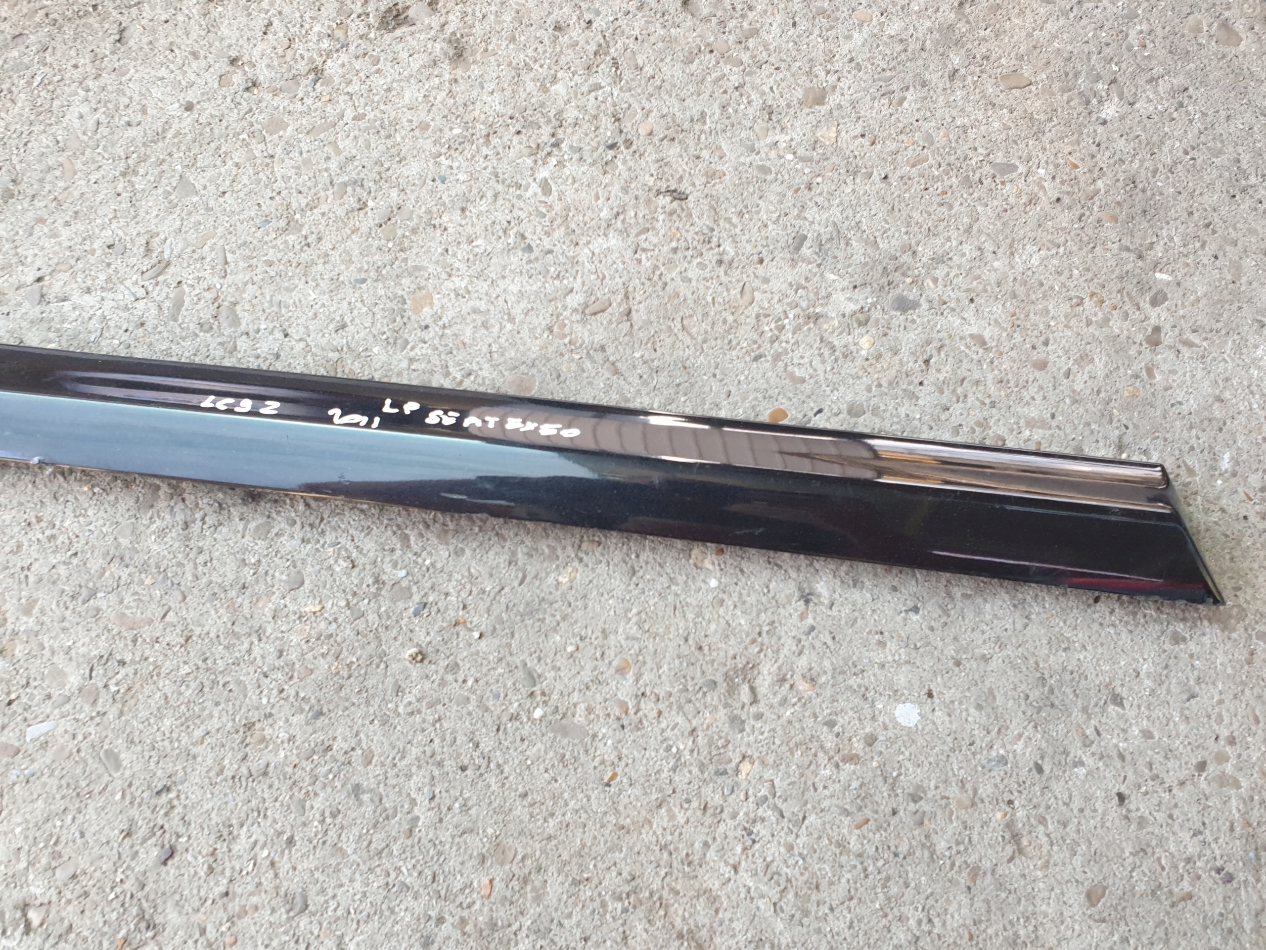 moulding left front side door SEAT EXEO 2009- LC9Z