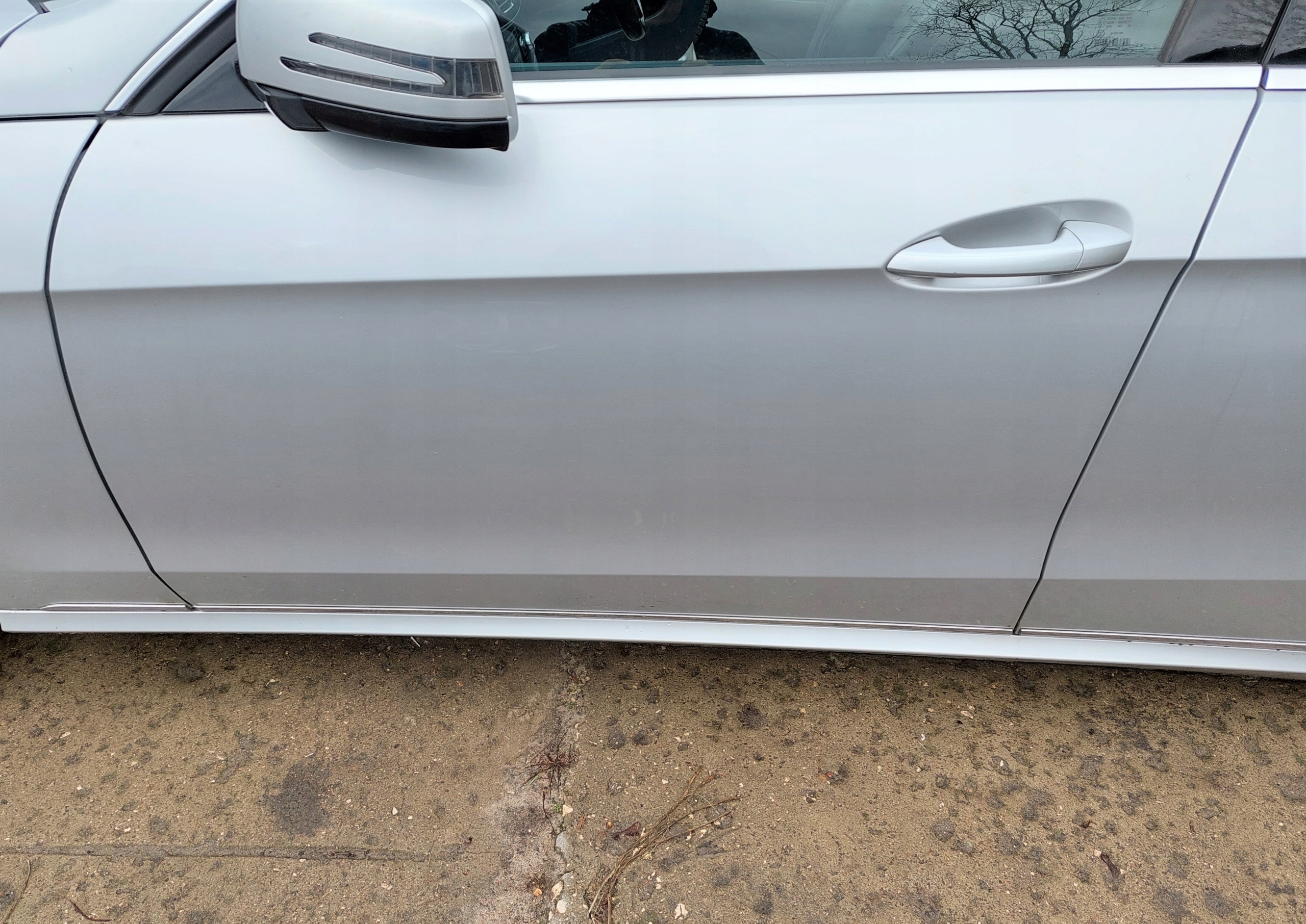 DRZWI PRZOD LEWE MERCEDES E W212 LIFT KOMBI 775