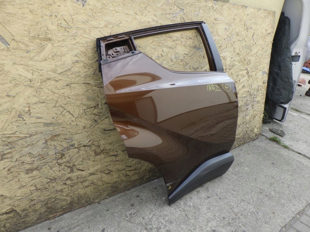 TOYOTA C-HR CHR door right rear.