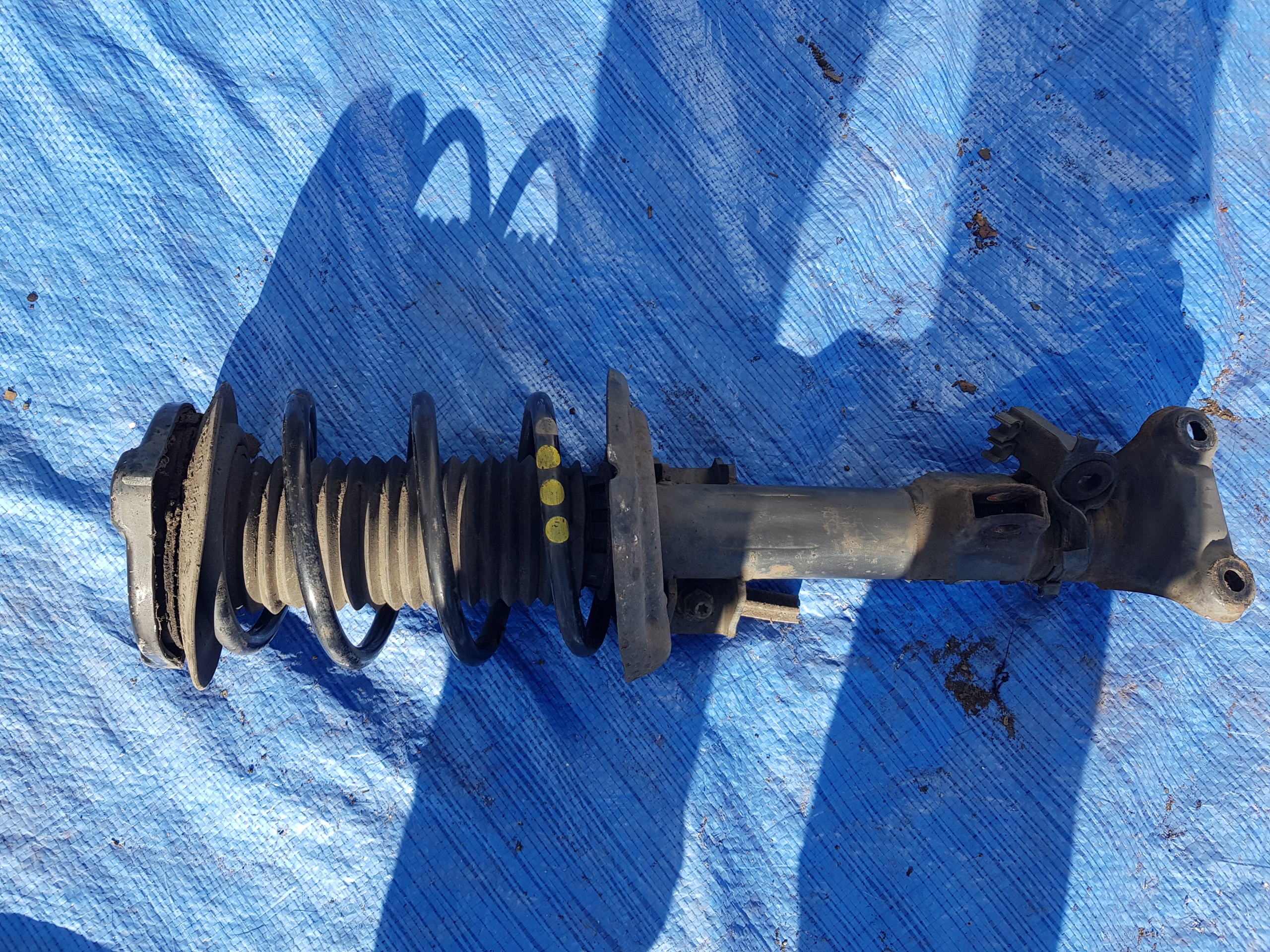 shock absorber front left right MERCEDES W204 2043202966
