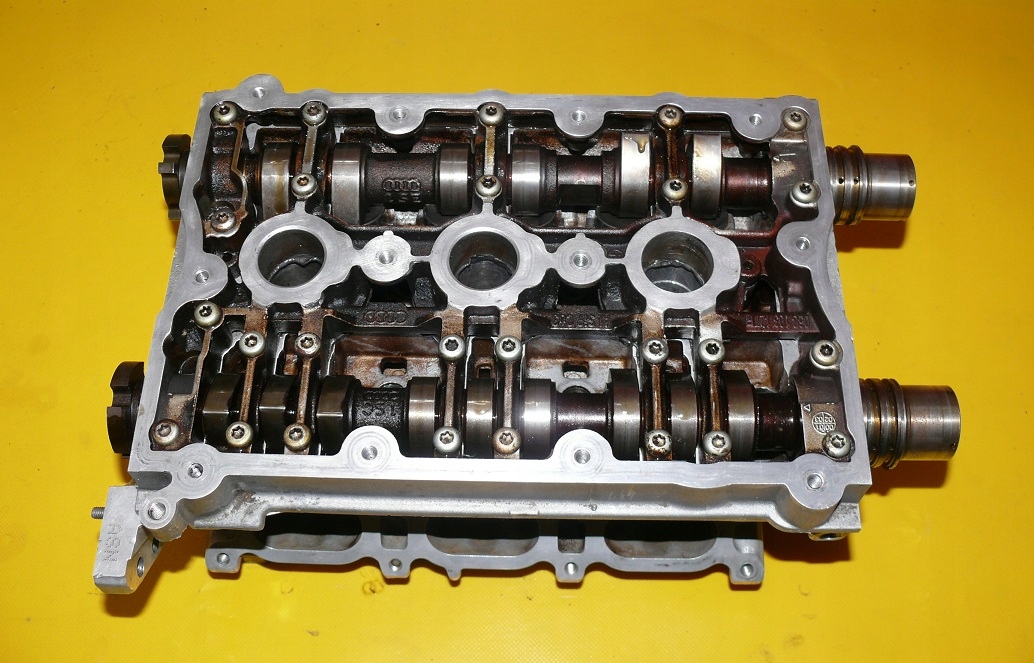 head. of the engine left AUDI A6 C5 A4 B6 3.0 V6 ASN SPLANOWANA