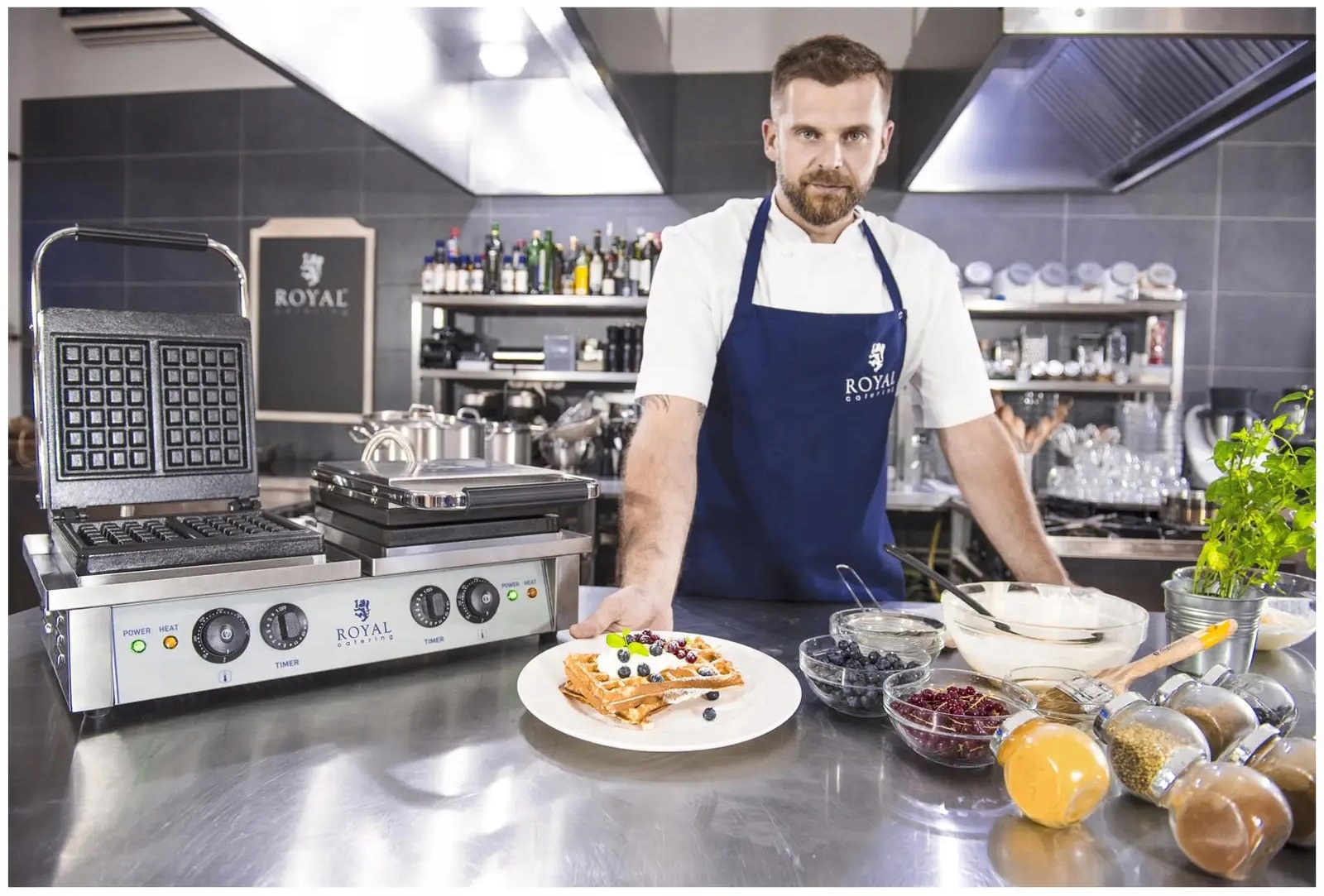 Gofrownica profesjonalna 2 x 2000 W prostokątna ROYAL CATERING RCWM-4000-E Moc 4000 W