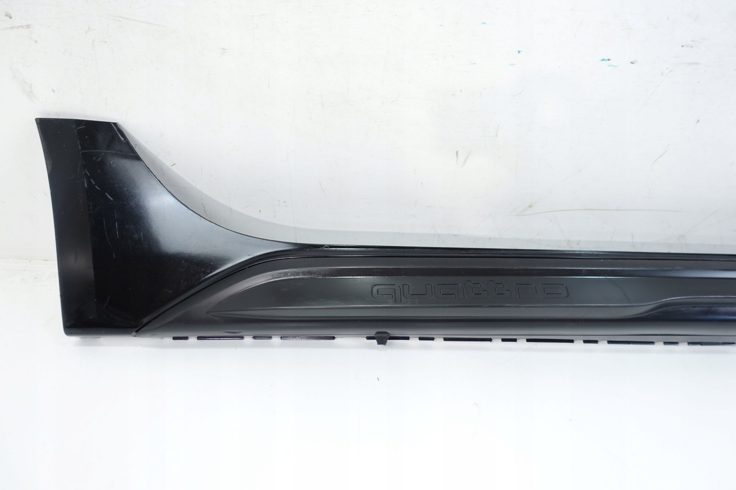 moulding threshold right AUDI A4 B9 LIFT ALLROAD 2019