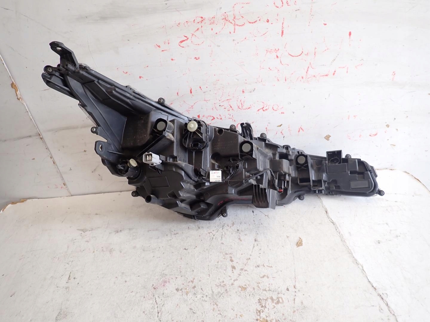 light front left TOYOTA COROLLA E21 2019- FULL LED HB KOMBI 81150-02S60