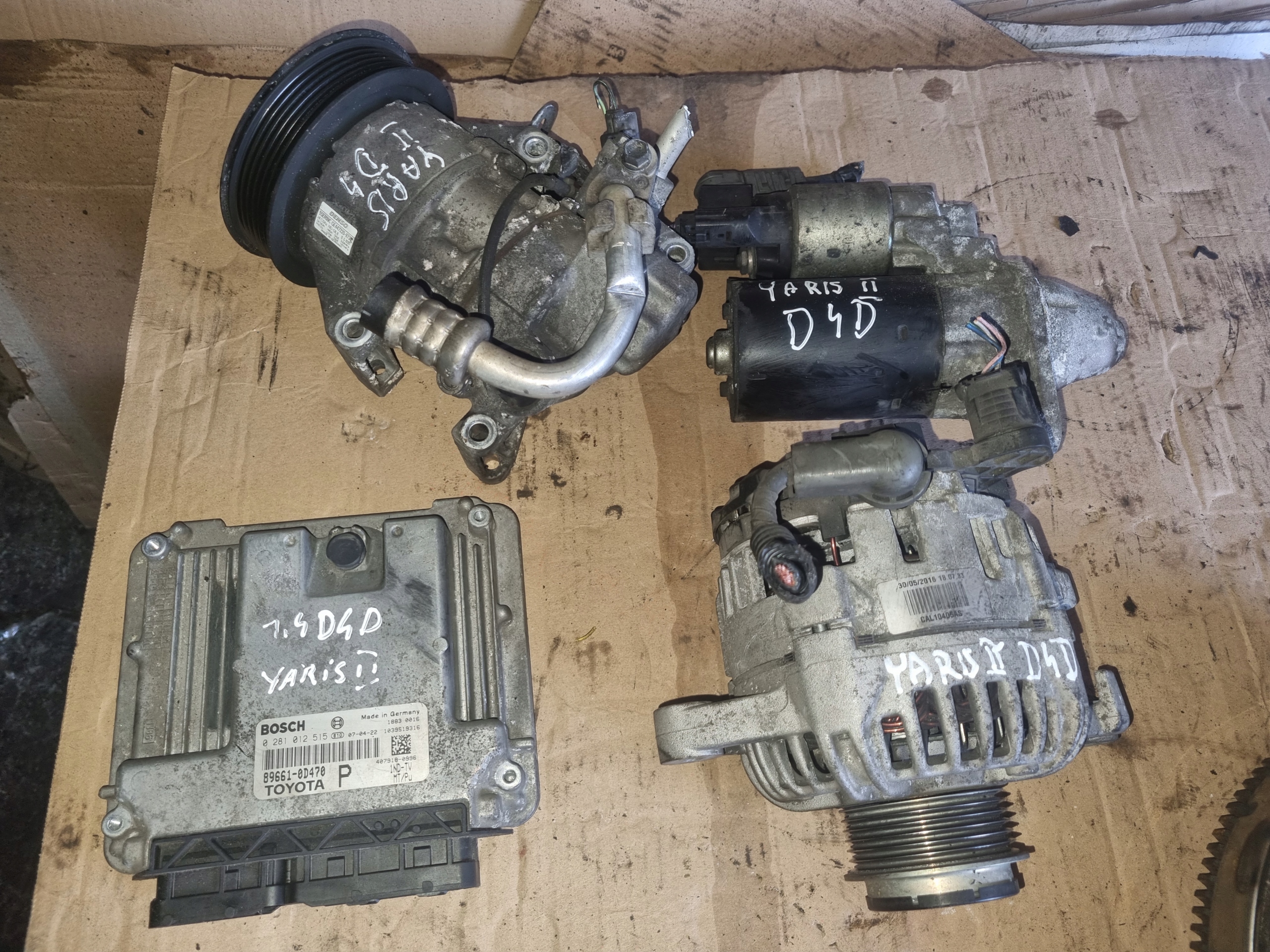 447220-9738 - Компресор кондиціонера Toyota Yaris II 1.4 D4D