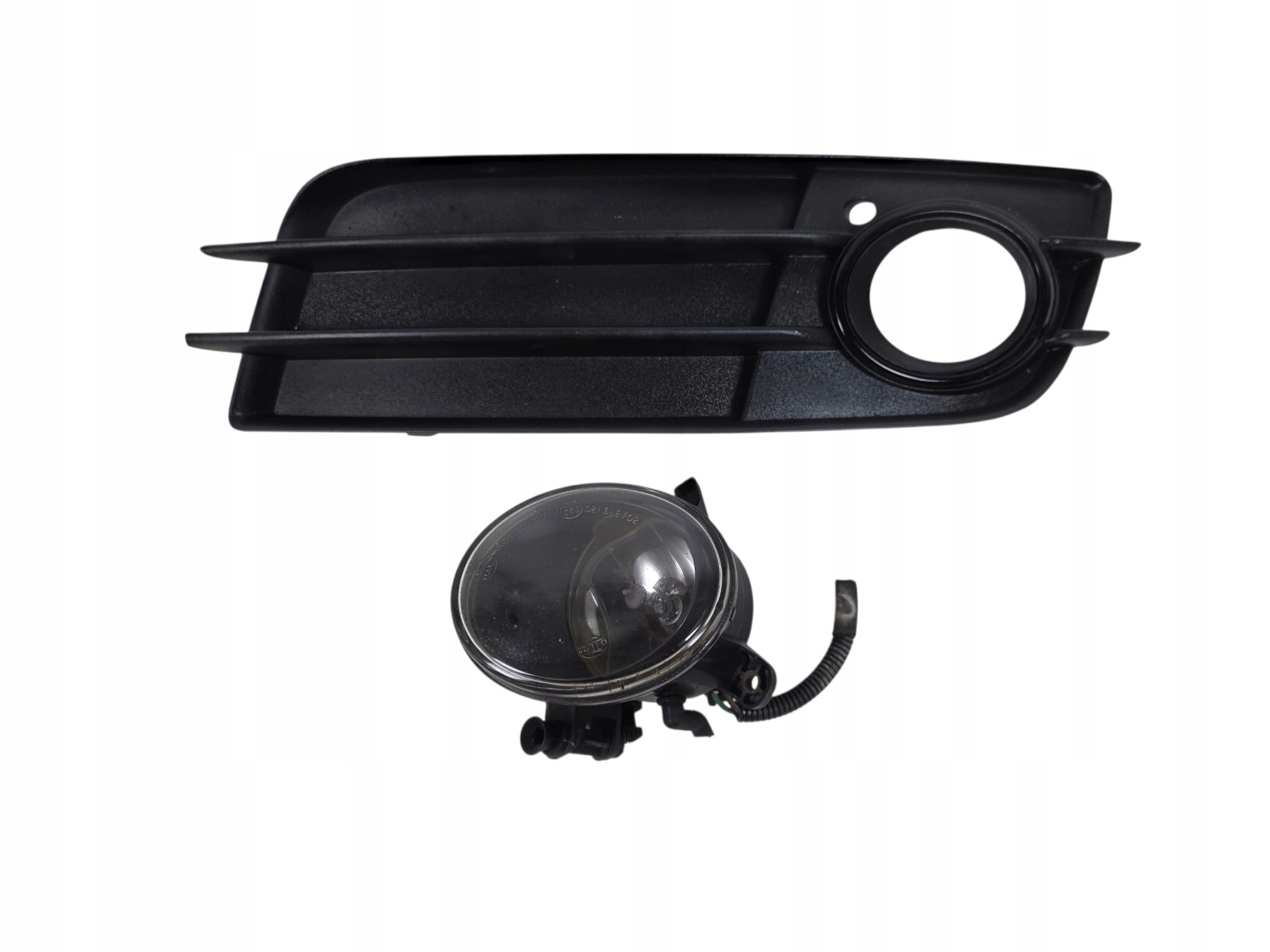 AUDI A4 B8 2008 fog light left frame spoiler grid of a bumper left