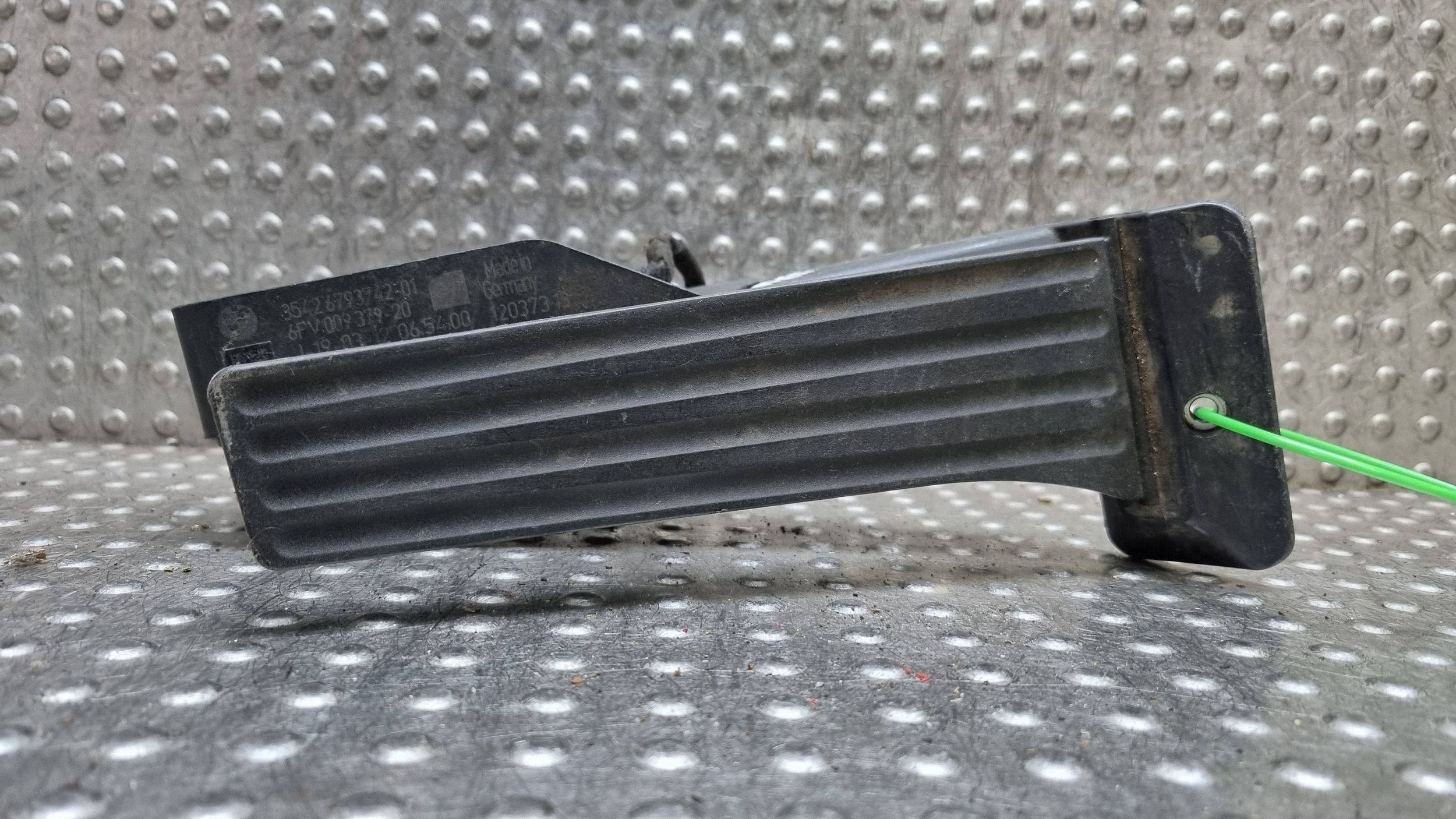 pédale accélérateur potentiomètre 6853176 BMW 1 E87 E81 E82 X1 E84