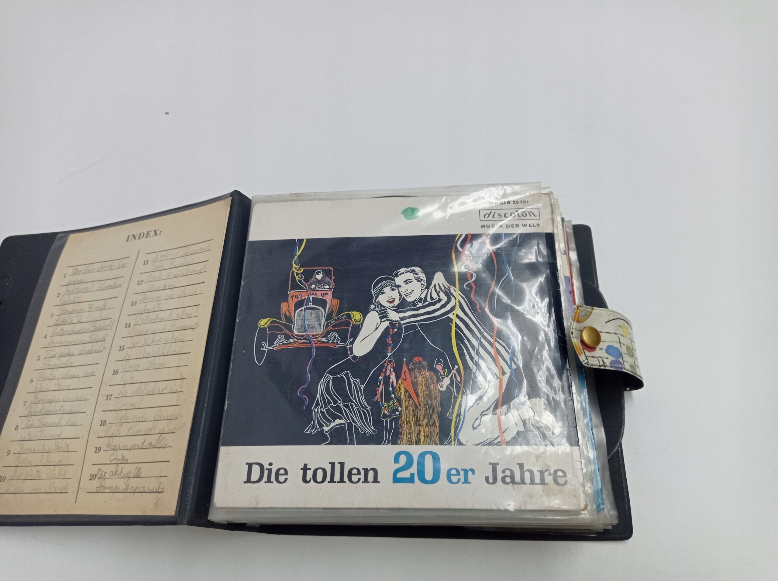 ZESTAW 20 PŁYT WINYLOWYCH 7 CALI - SINGLE + ETUI Gatunek zestawy, pakiety