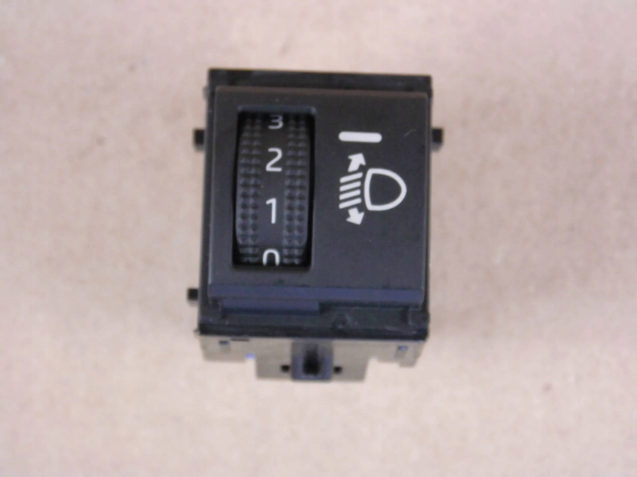 Toyota Corolla E21 switch control of the lights