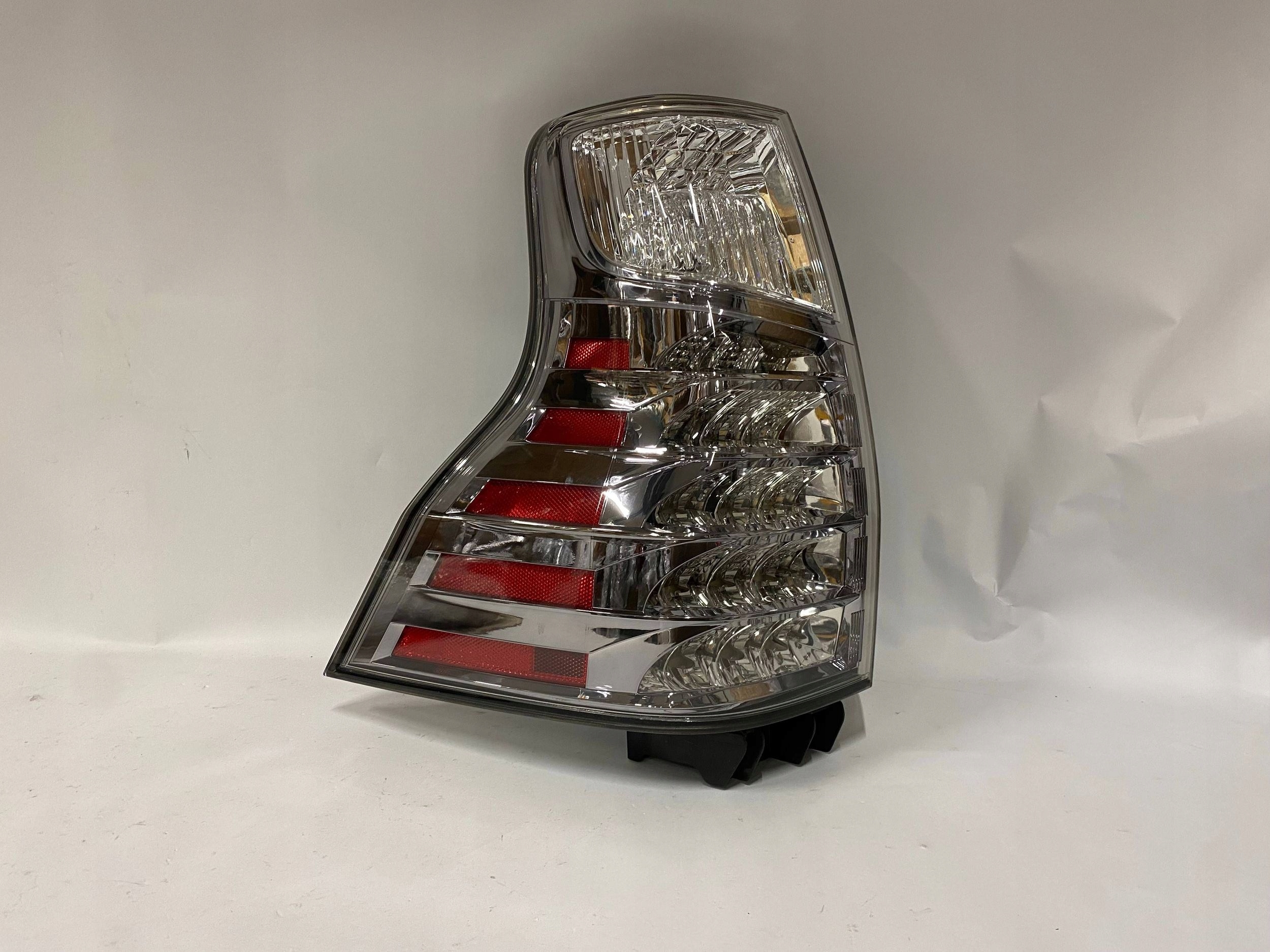 lexus GX II 14-23 фонарь рестайлинг задний левый европа