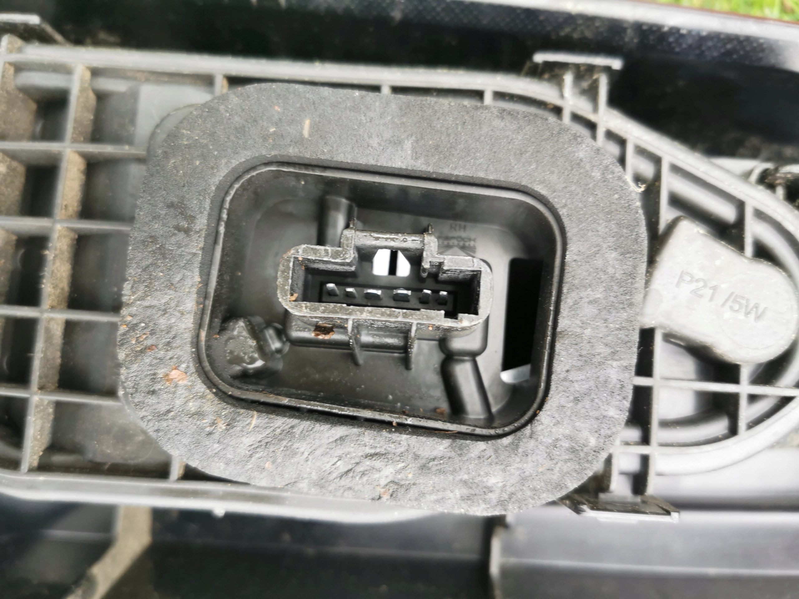 OPEL COMBO 18-26 light rear right original 9820554880 20-0100-007RH