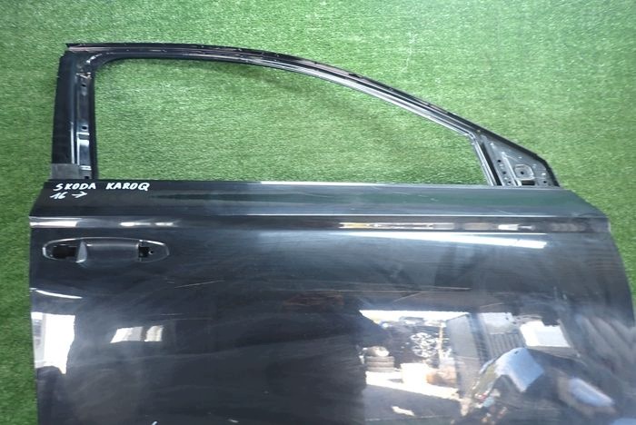 SKODA KAROQ 16- door right front front