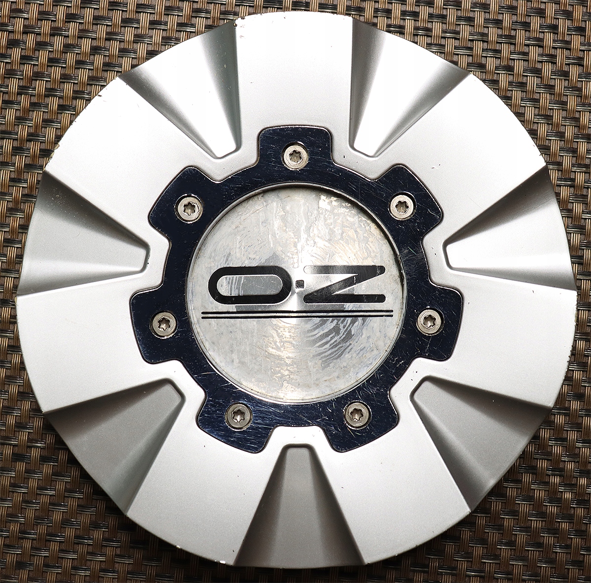 ORYGINALNE DEKIELKI O.Z DO FELG TYTAN M635 Producent OZ