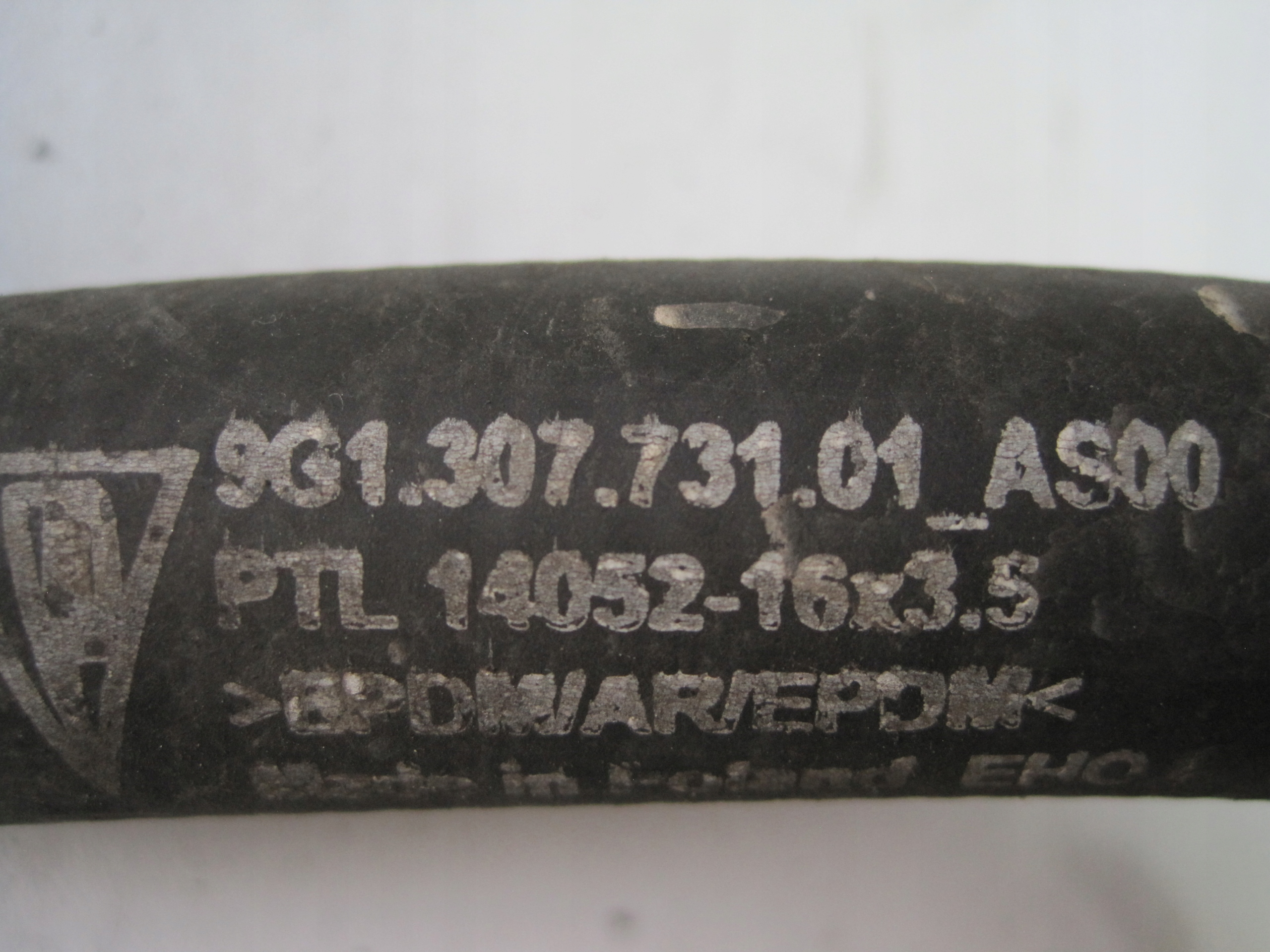 cijev vode PORSCHE CARRERA 991 911 3,0BIT 9G130773101