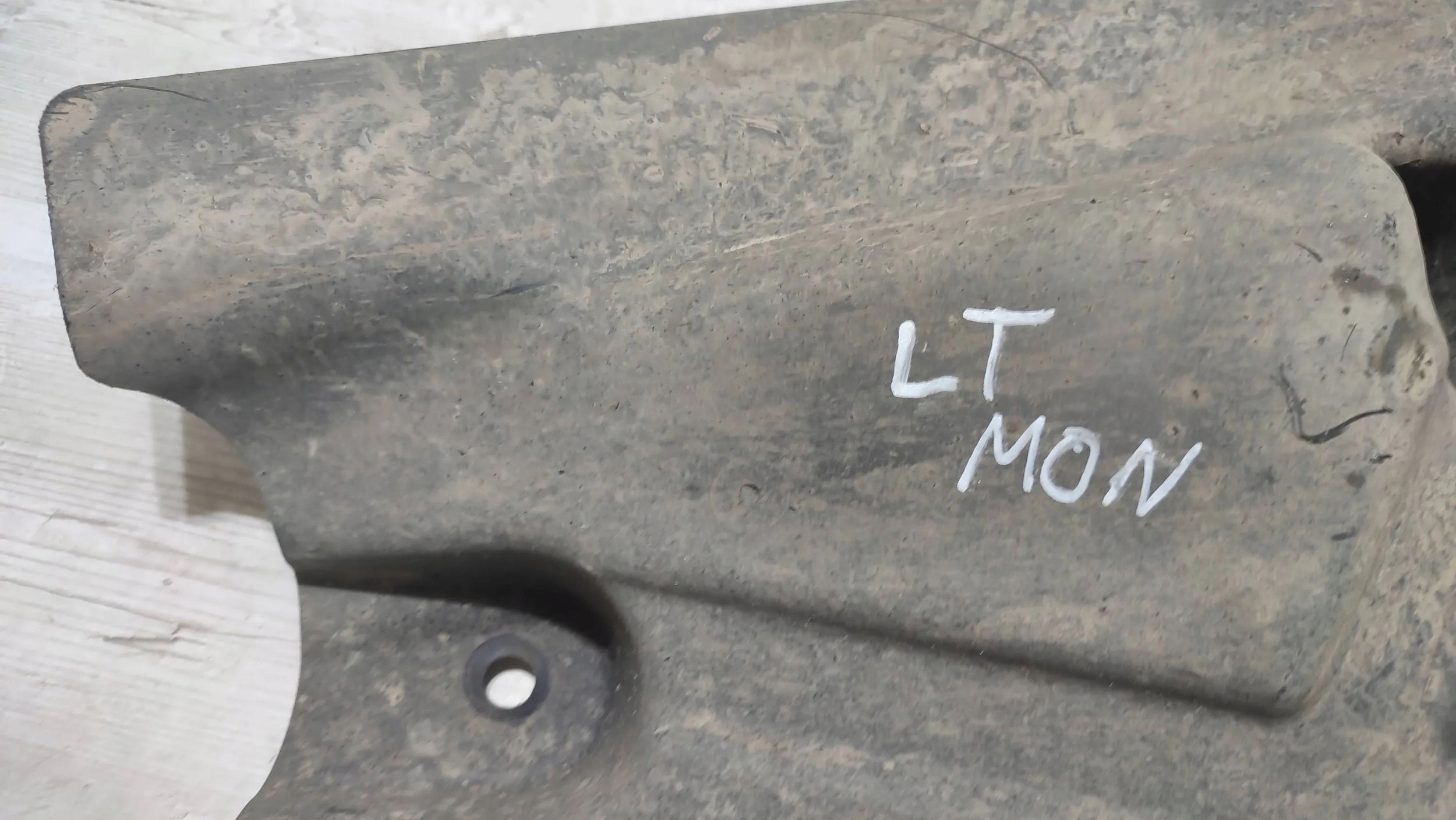 Ford Mondeo MK5 16r 2.0TDCi rear part side left cover chassis