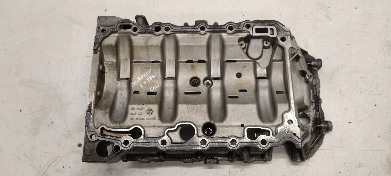 oil sump VW Scirocco 2,0 TFSI