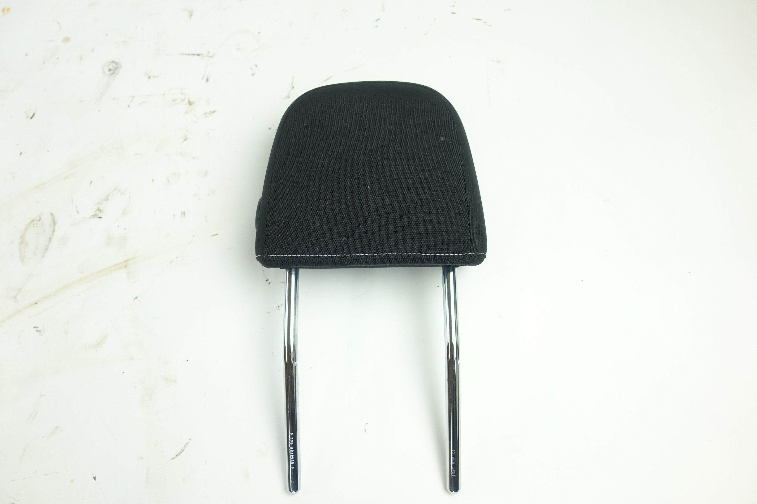 VW Sportsvan zaglowek przod