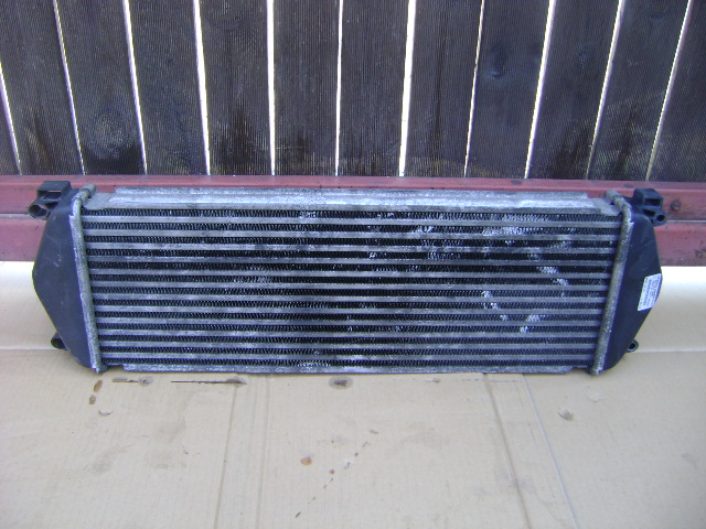 Интеркулер 5010514385 Renault Маскот 2004r-