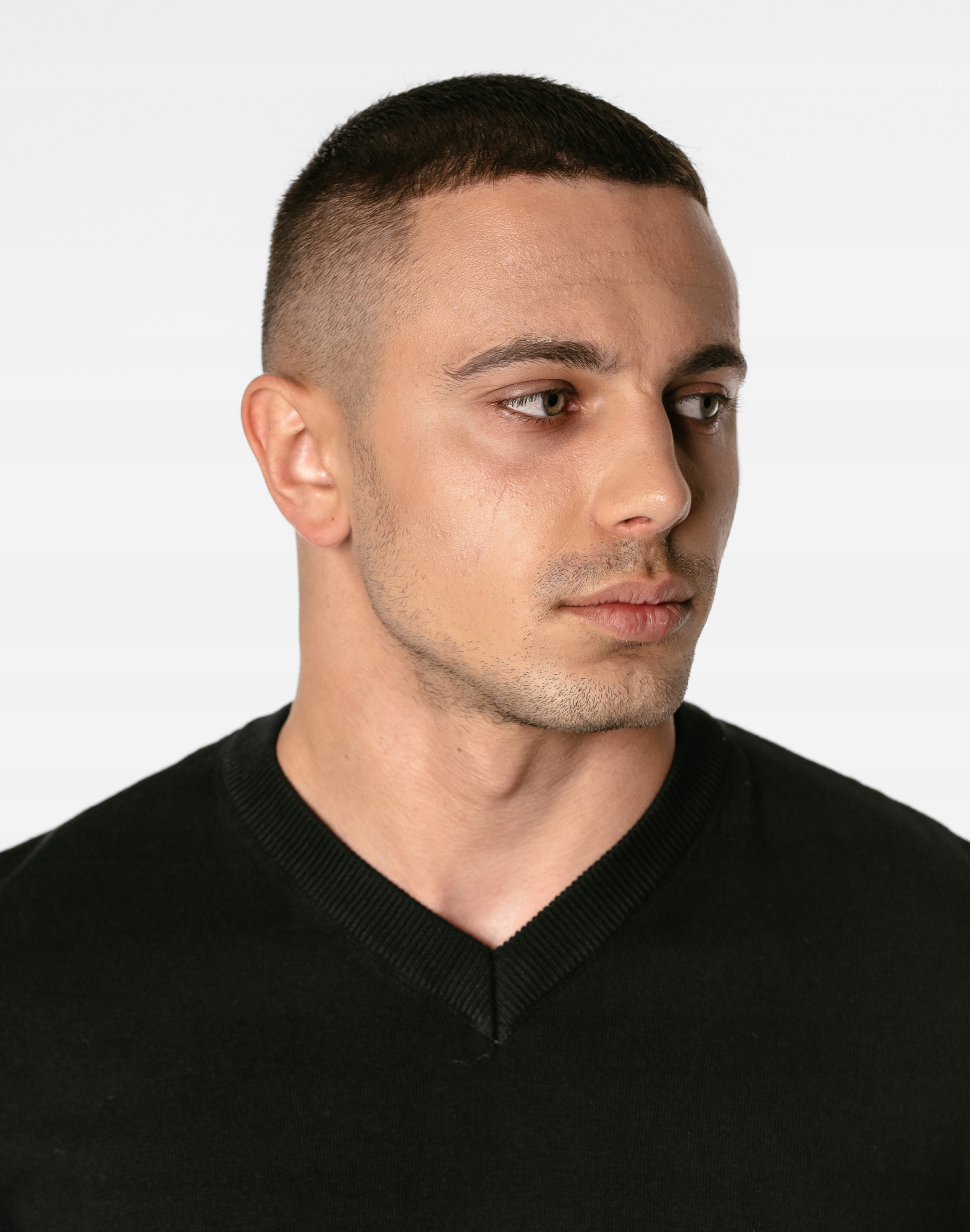 Cienki Sweterek Sweter Męski w Serek S1S C111 r XL Model Sweter męski V-neck S1S