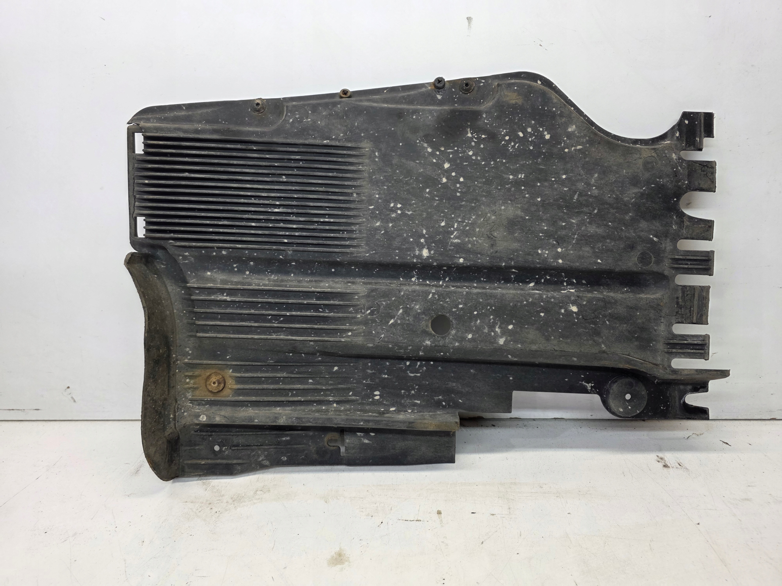 cover chassis left rear part AUDI A5 8T 8T0825215D original *9*