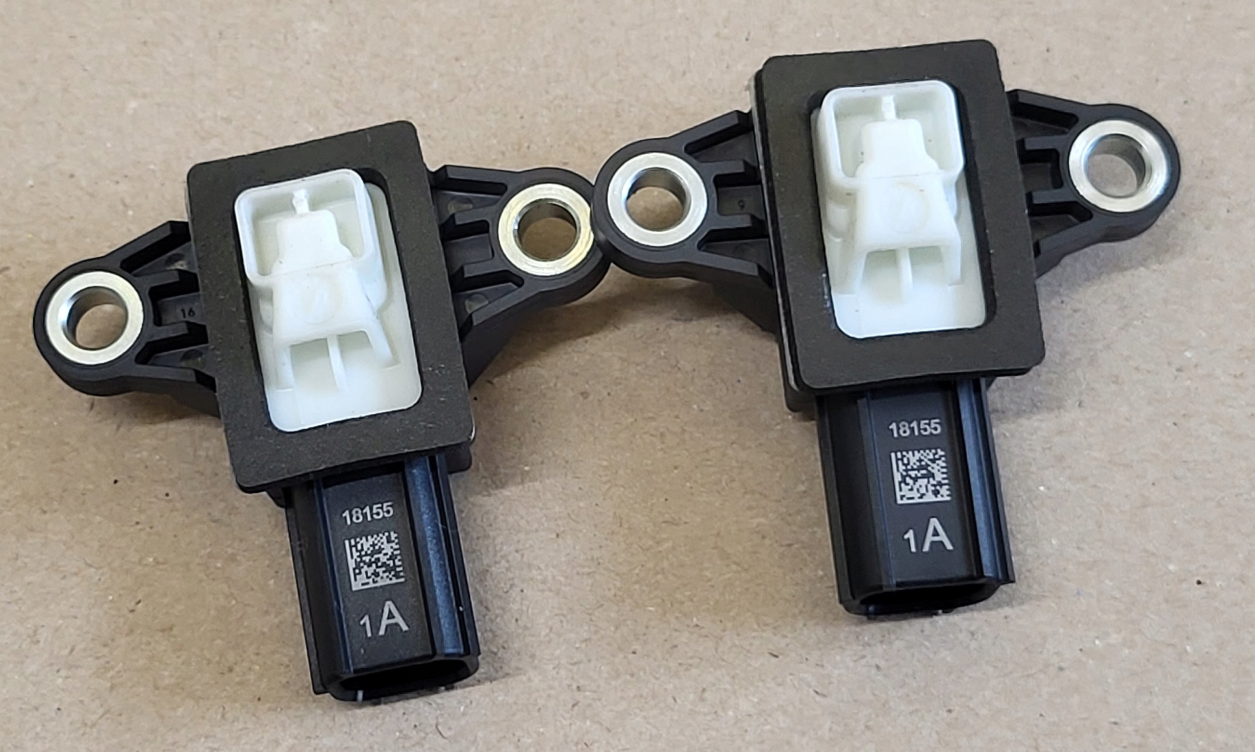 Crashsensor Drucksensor SENSOR HYUNDAI TUCSON III 3 TL KIA SPORTAGE IV OE